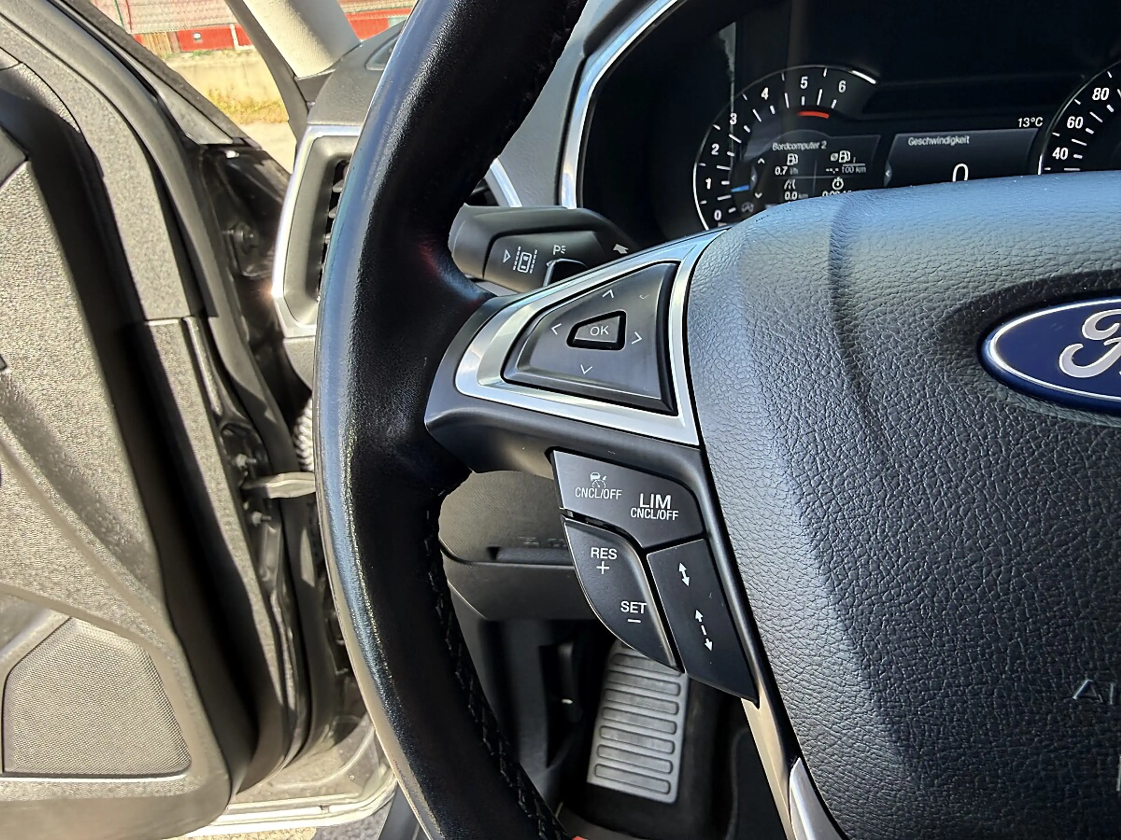 Ford Galaxy 2.0 EcoBlue Titanium Start/Stopp (EURO 6d) — photo 14