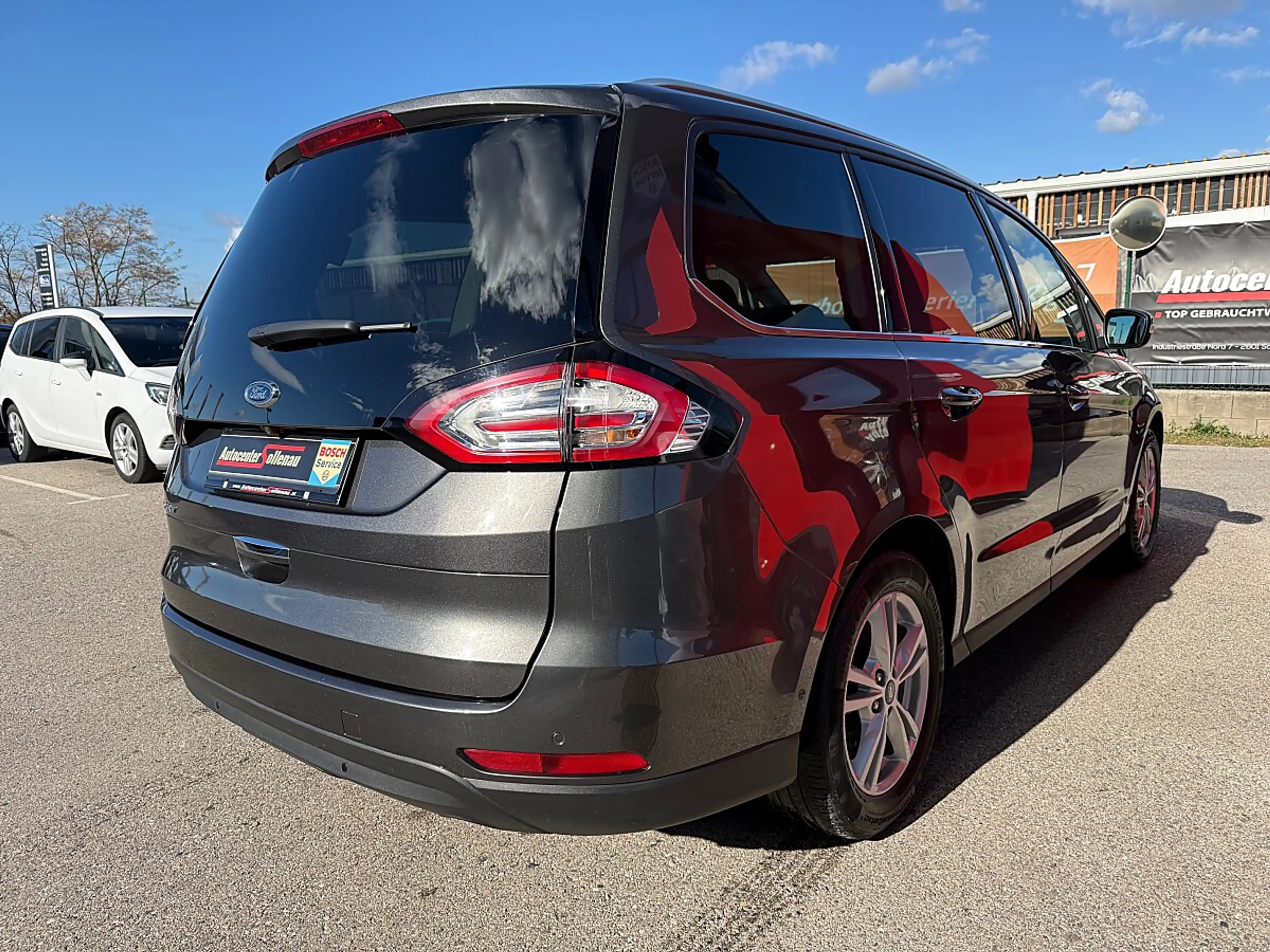 Ford Galaxy 2.0 EcoBlue Titanium Start/Stopp (EURO 6d) — photo 3
