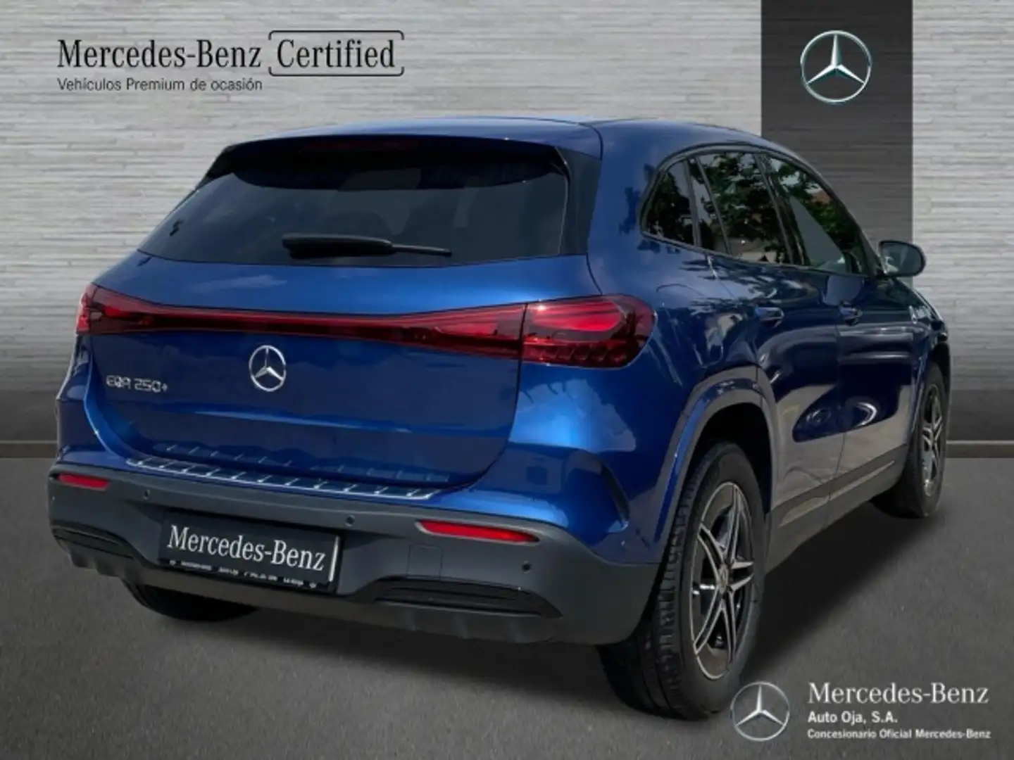 Mercedes-Benz EQA 250 + Синій - 2