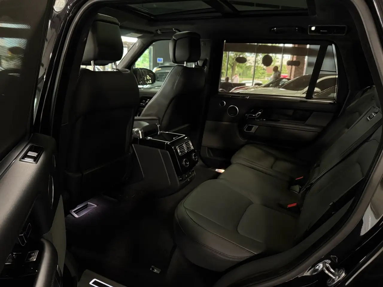Land Rover Range Rover снимка Land Rover Range Rover