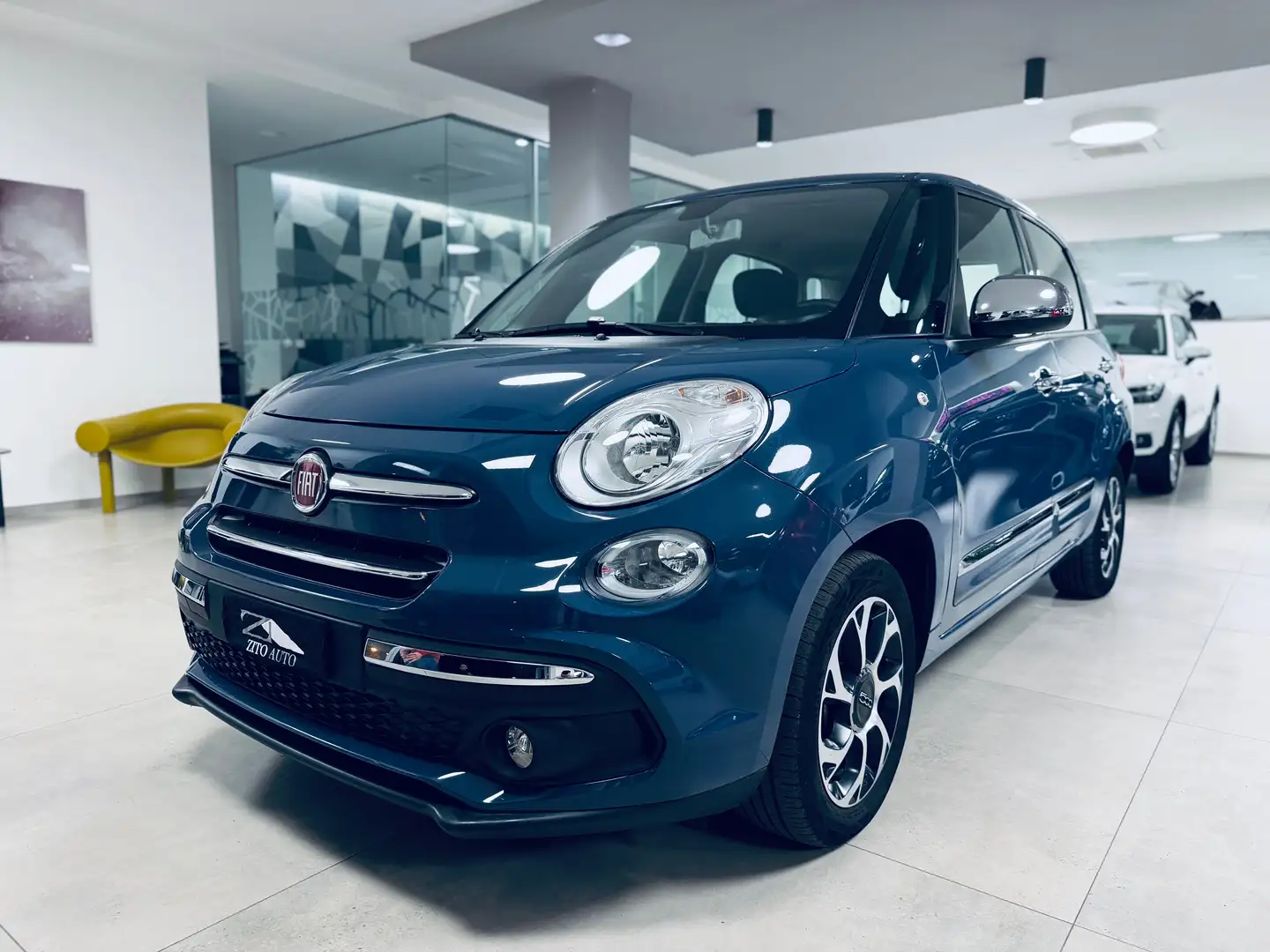 Fiat 500L 1.3 mjt Mirror 95cv Blauw - 1