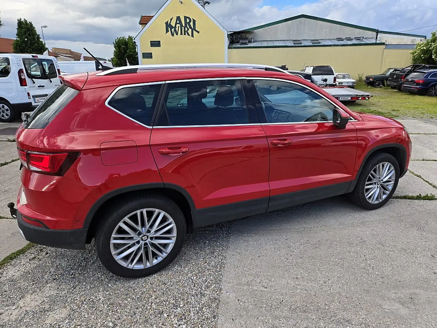 SEAT Ateca 2,0 Xcellence 4WD TDI DSG Rot - 2