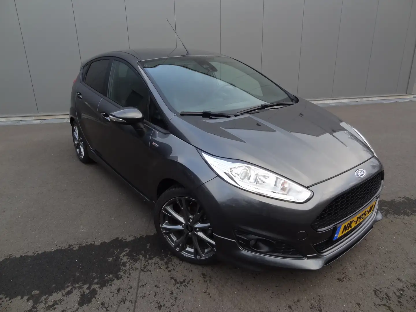 Ford Fiesta 1.0 EcoBoost ST Line | NL-AUTO | ECC | CRUISE | Grau - 2