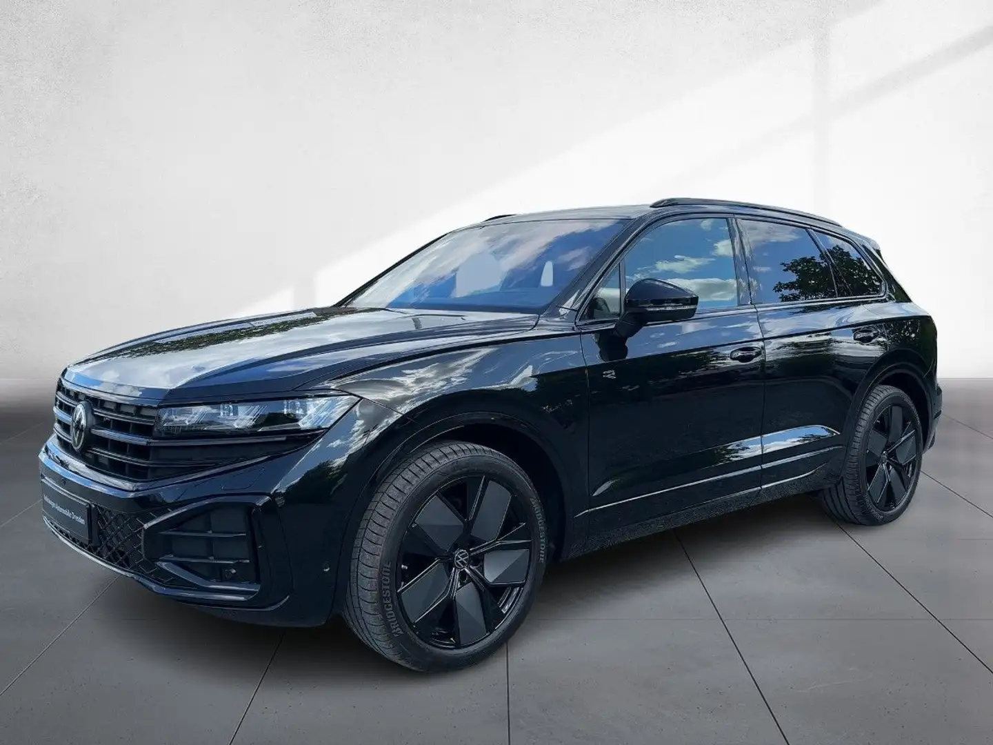 Volkswagen Touareg R-Line 3,0 l V6 TDI 4MOTION Schwarz - 2