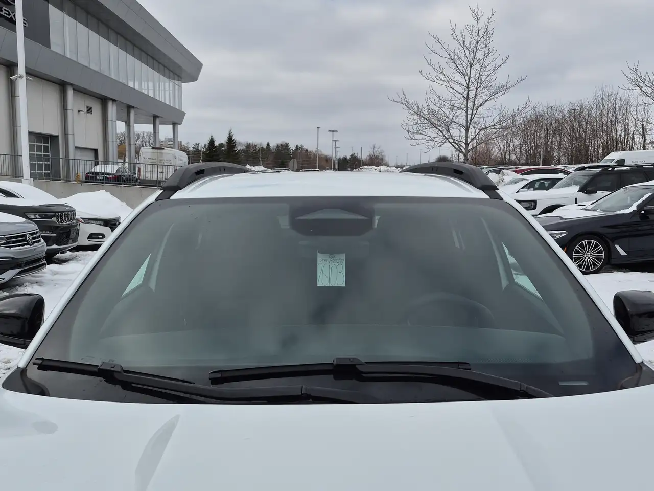 Jeep Cherokee снимка Jeep Cherokee
