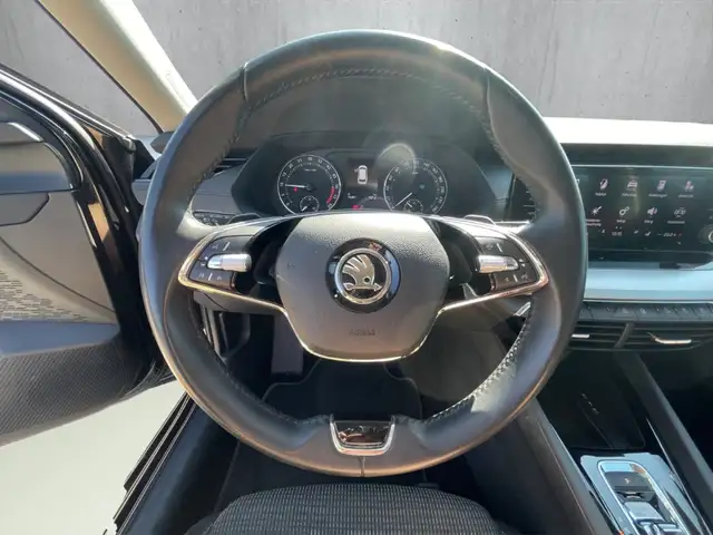 Skoda Octavia view 10