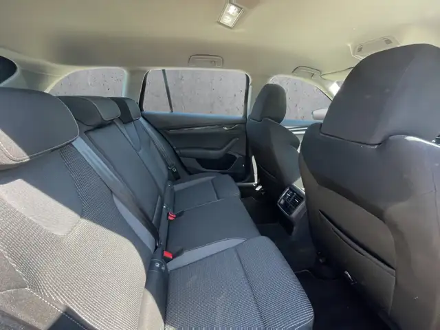 Skoda Octavia view 14