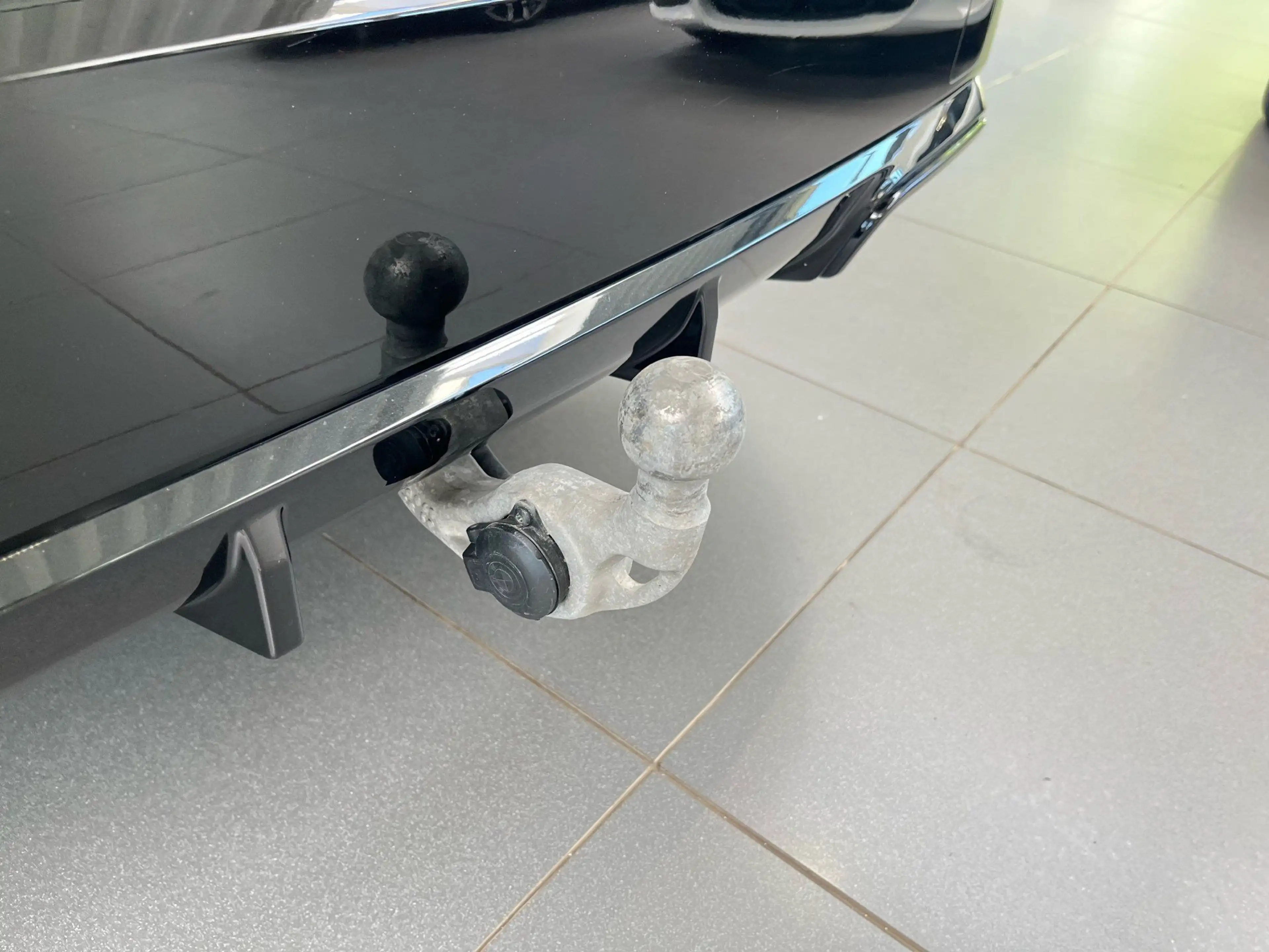 BMW iX1 xDrive30 M Sportpaket AHK/Aktivsitze vo./HuD/Harma — photo 9