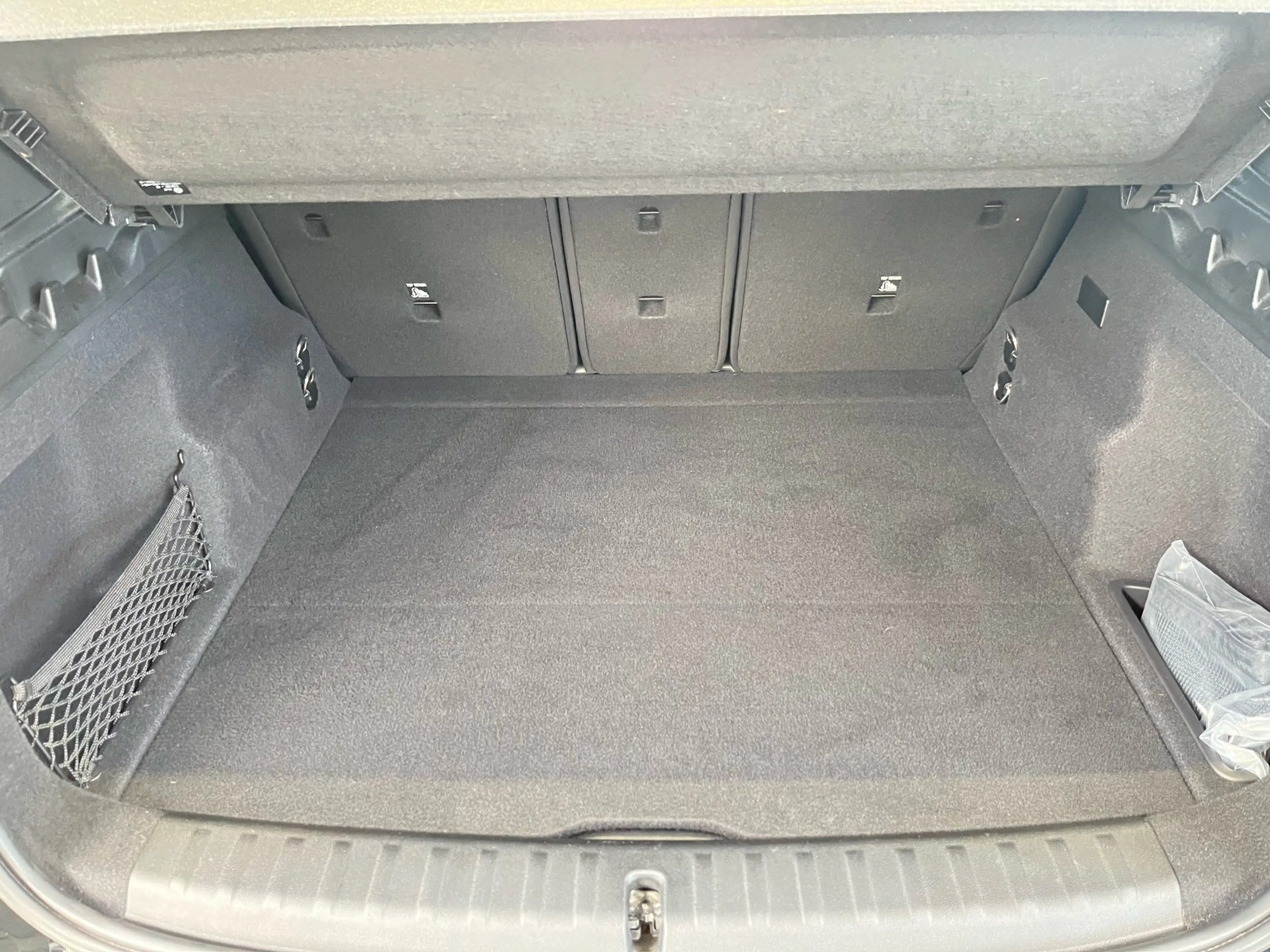 BMW iX1 xDrive30 M Sportpaket AHK/Aktivsitze vo./HuD/Harma — photo 10