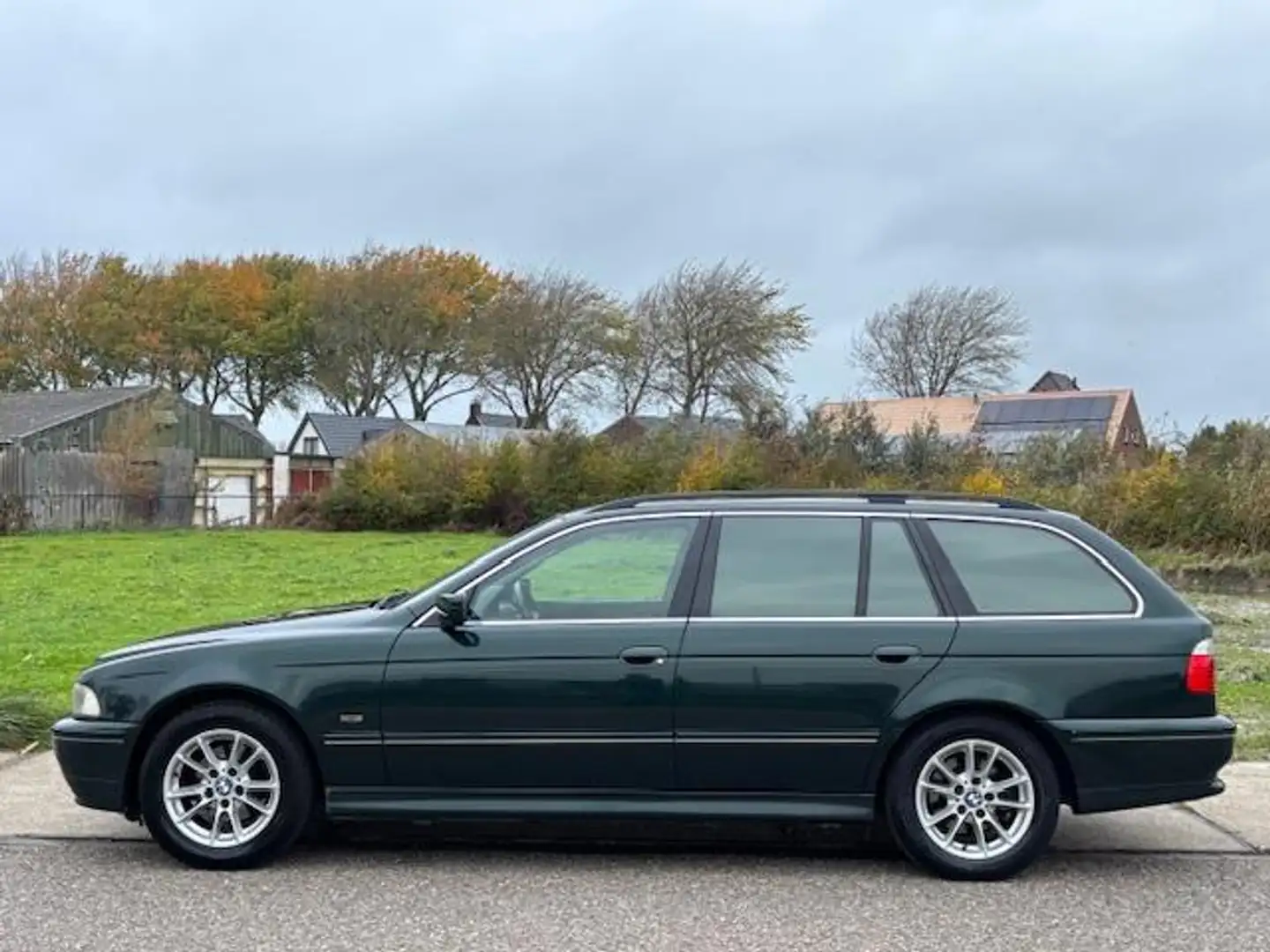 BMW 525 5-serie Touring 525i Executive Automaat ECC Audio/ Grün - 2