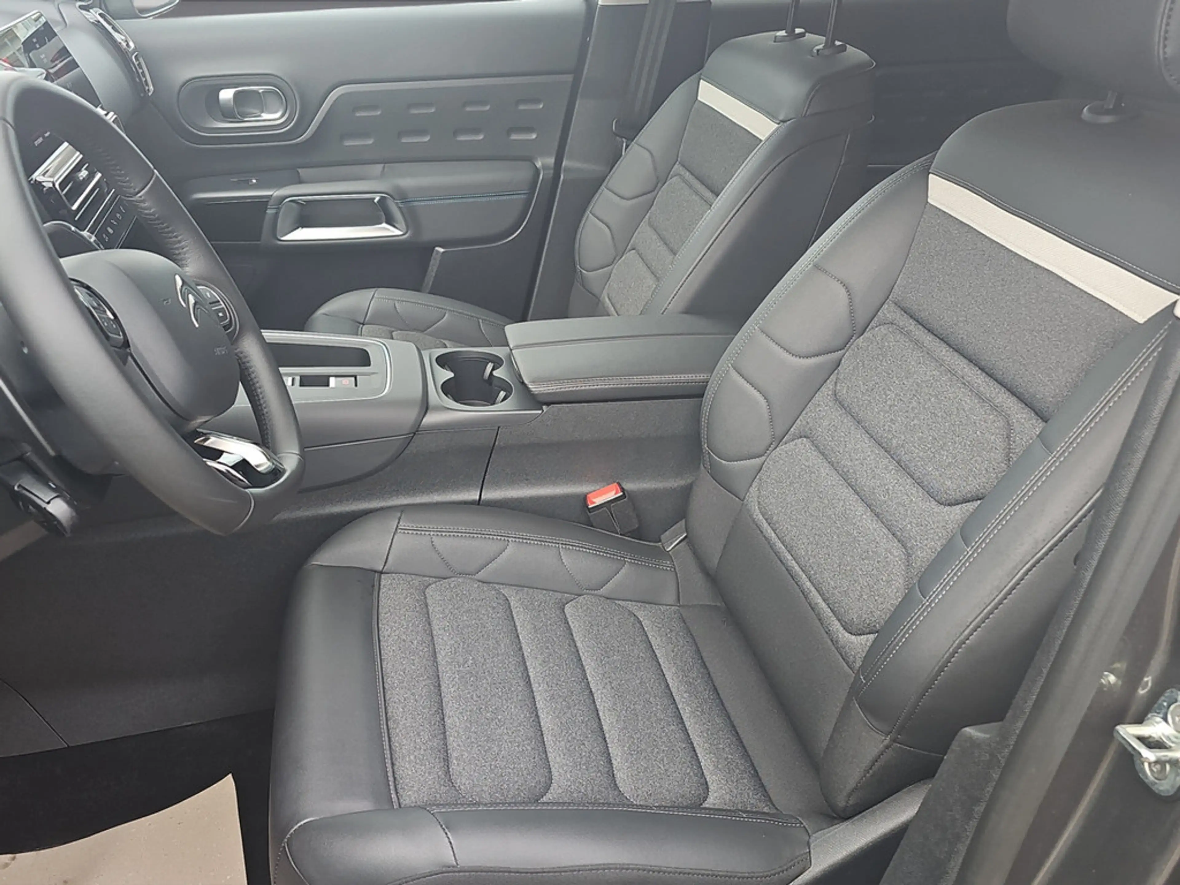 Citroen C5 Aircross Max Hybrid 145 e-DSC6 PDC SHZ ACC — photo 10