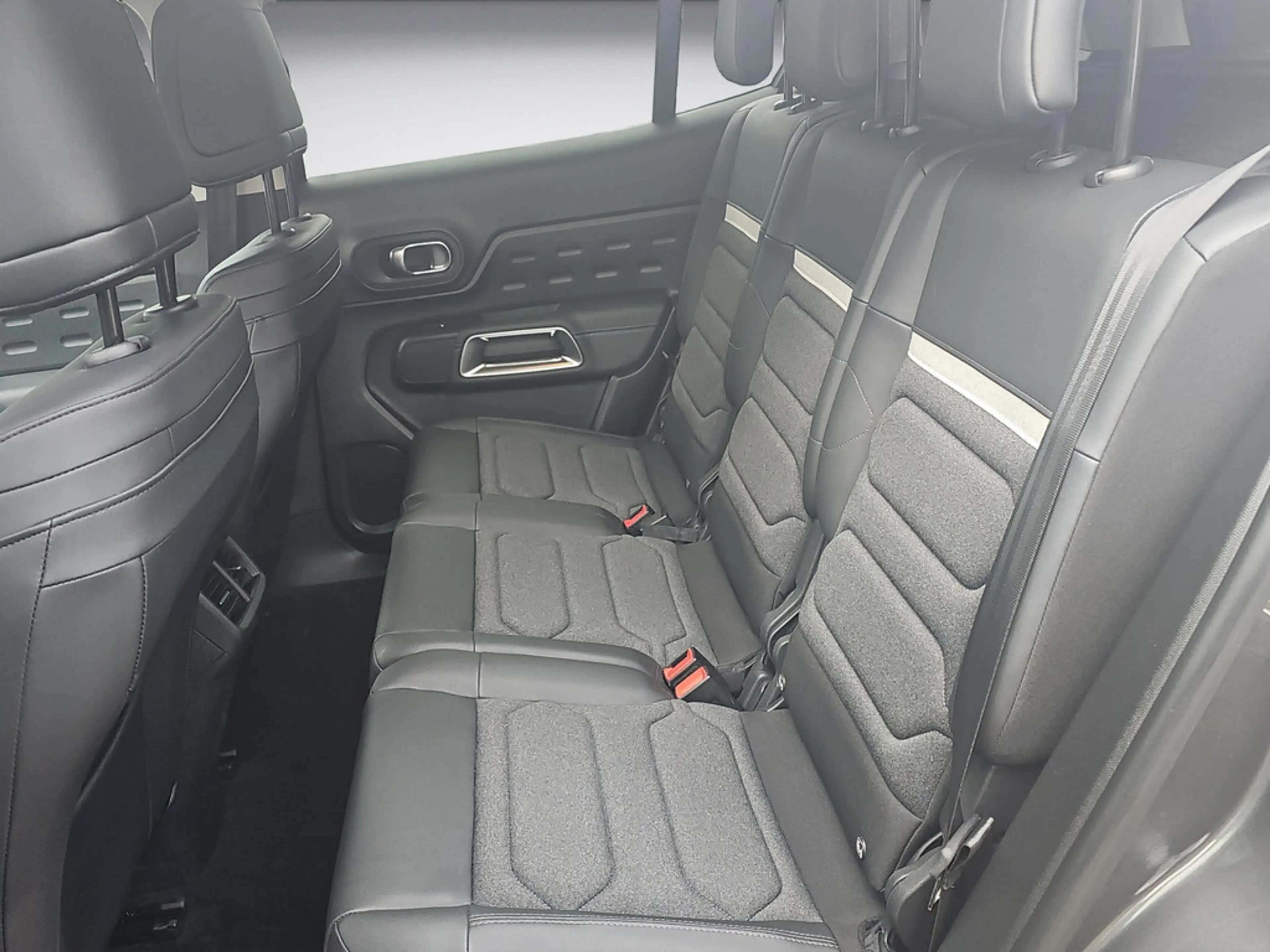 Citroen C5 Aircross Max Hybrid 145 e-DSC6 PDC SHZ ACC — photo 12