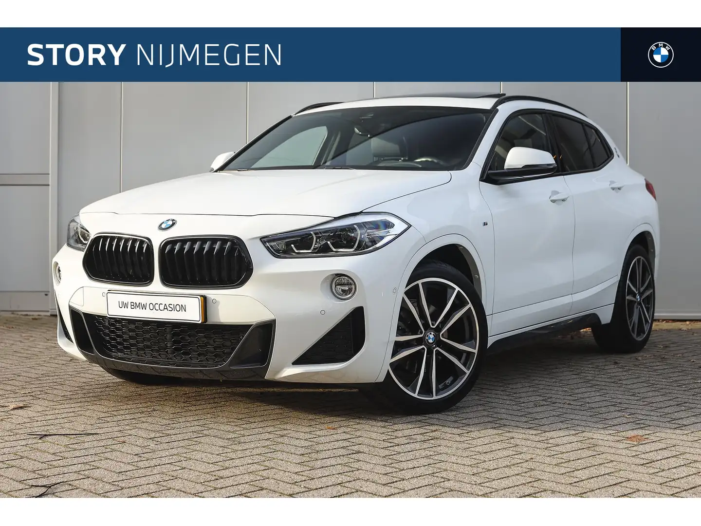 BMW X2 sDrive18i M Sport Automaat / Panoramadak / Trekhaa Wit - 1