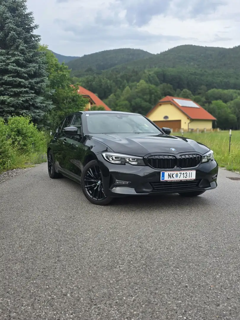 BMW 318 318d G20 Schwarz - 1
