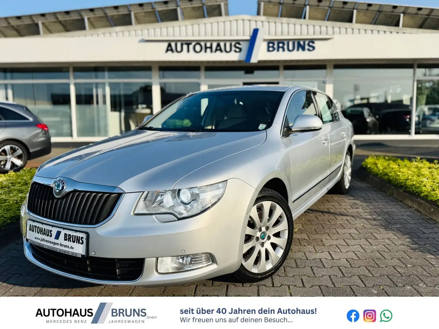 Skoda Superb 2,0 TDI ELEGANCE, Autom, Bi-Xenon, AHK, SHZ, PTS, Zilver - 1