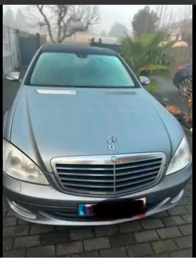 Mercedes-Benz 350 - 1