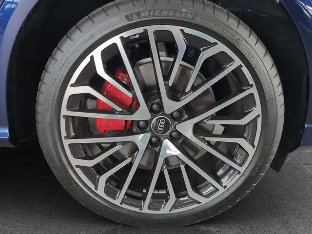 Audi Q5 SUV TDI quattro 150 kW Ansicht 9