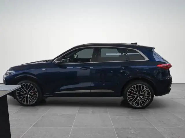 Audi Q5 SUV TDI quattro 150 kW Ansicht 3