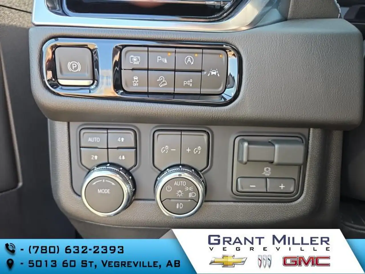 GMC Yukon снимка GMC Yukon