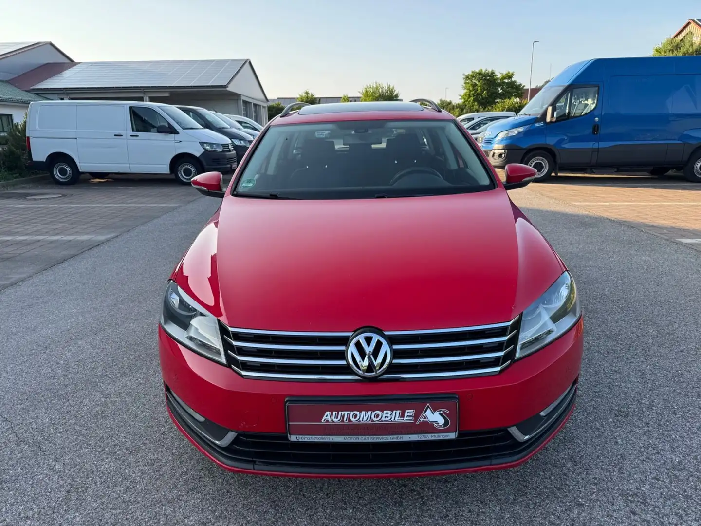 Volkswagen Passat Variant Trendline* Panorama*Navi*PDC* Rosso - 2