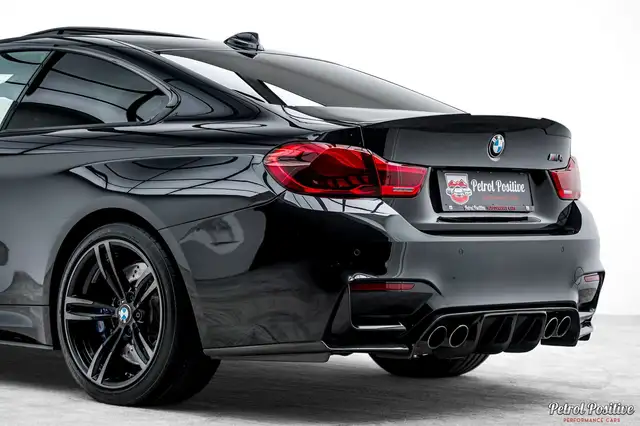 BMW M4 view 27
