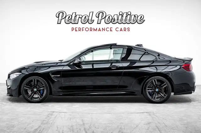 BMW M4 view 29