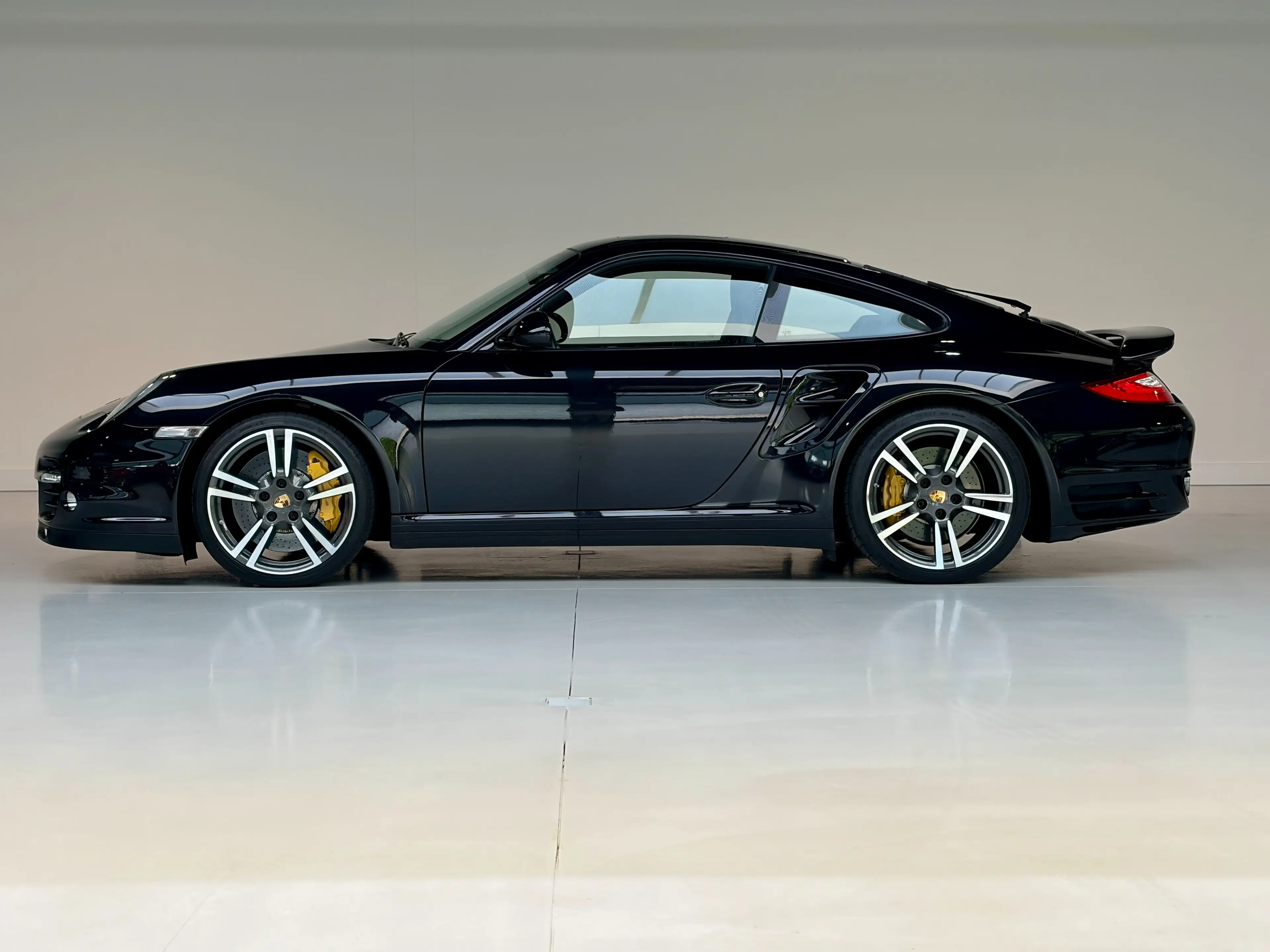 Porsche 997 Turbo S Orig NL Full Porsche Service history — photo 9