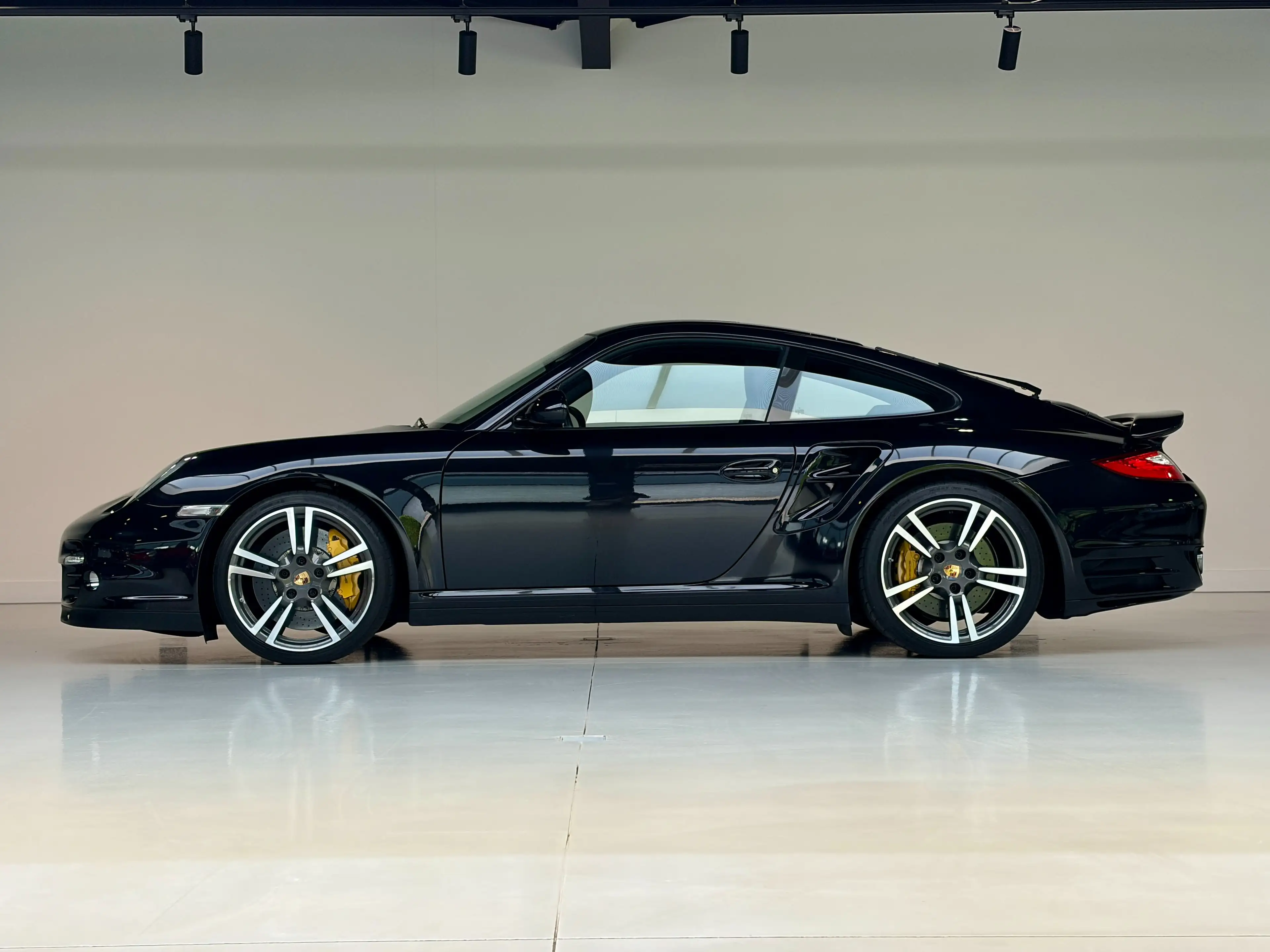 Porsche 997 Turbo S Orig NL Full Porsche Service history — photo 11