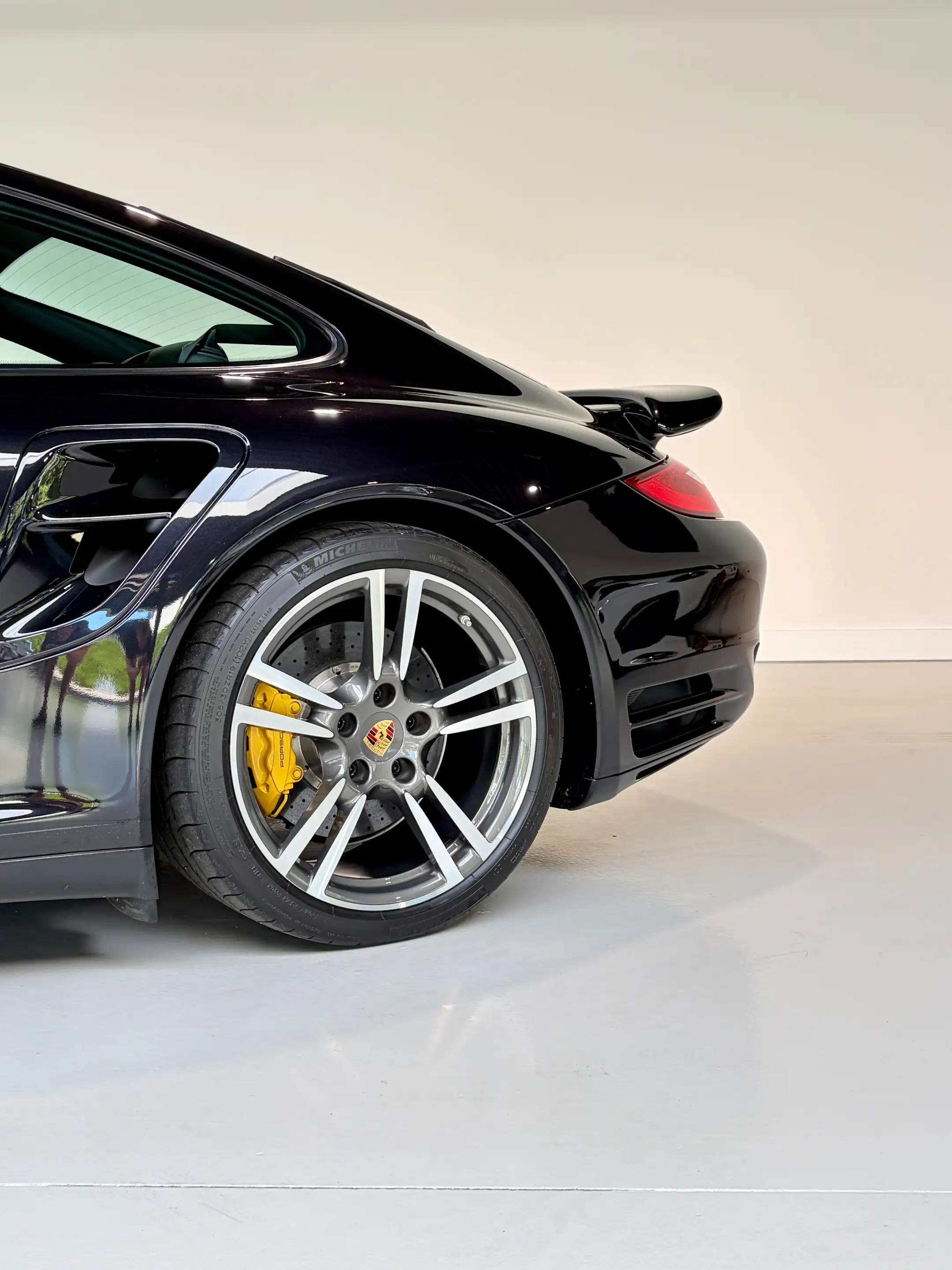 Porsche 997 Turbo S Orig NL Full Porsche Service history — photo 3