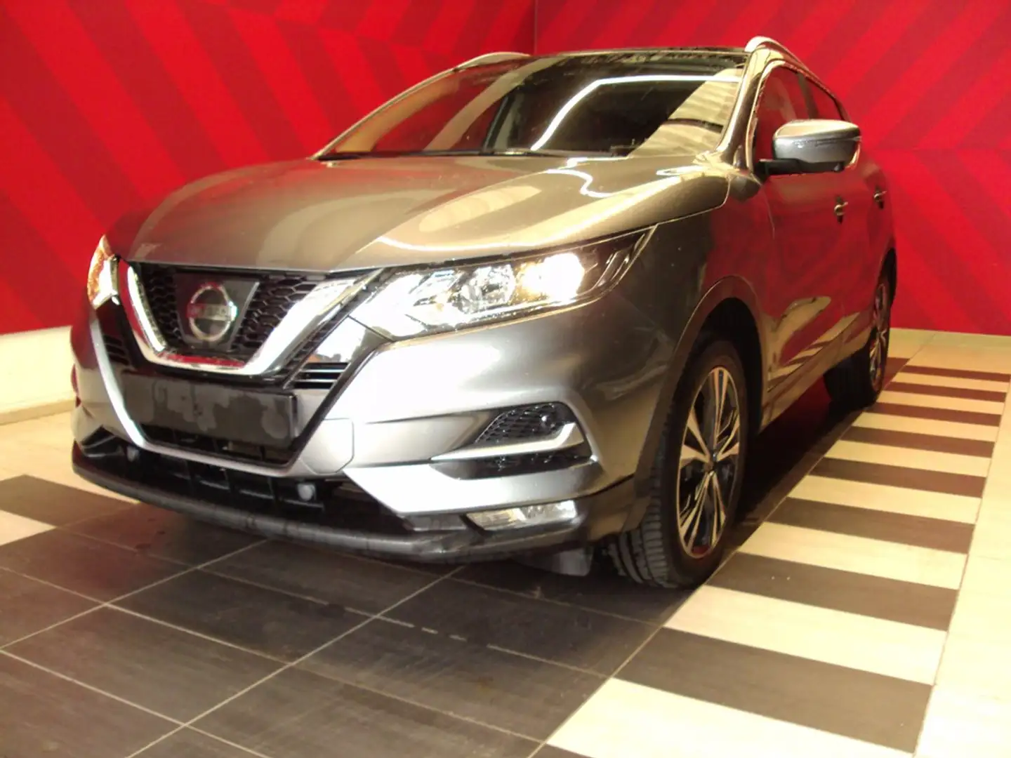 Nissan Qashqai 1.2 DIG-T N-CONNECTA + DESIGN PACK Gris - 1