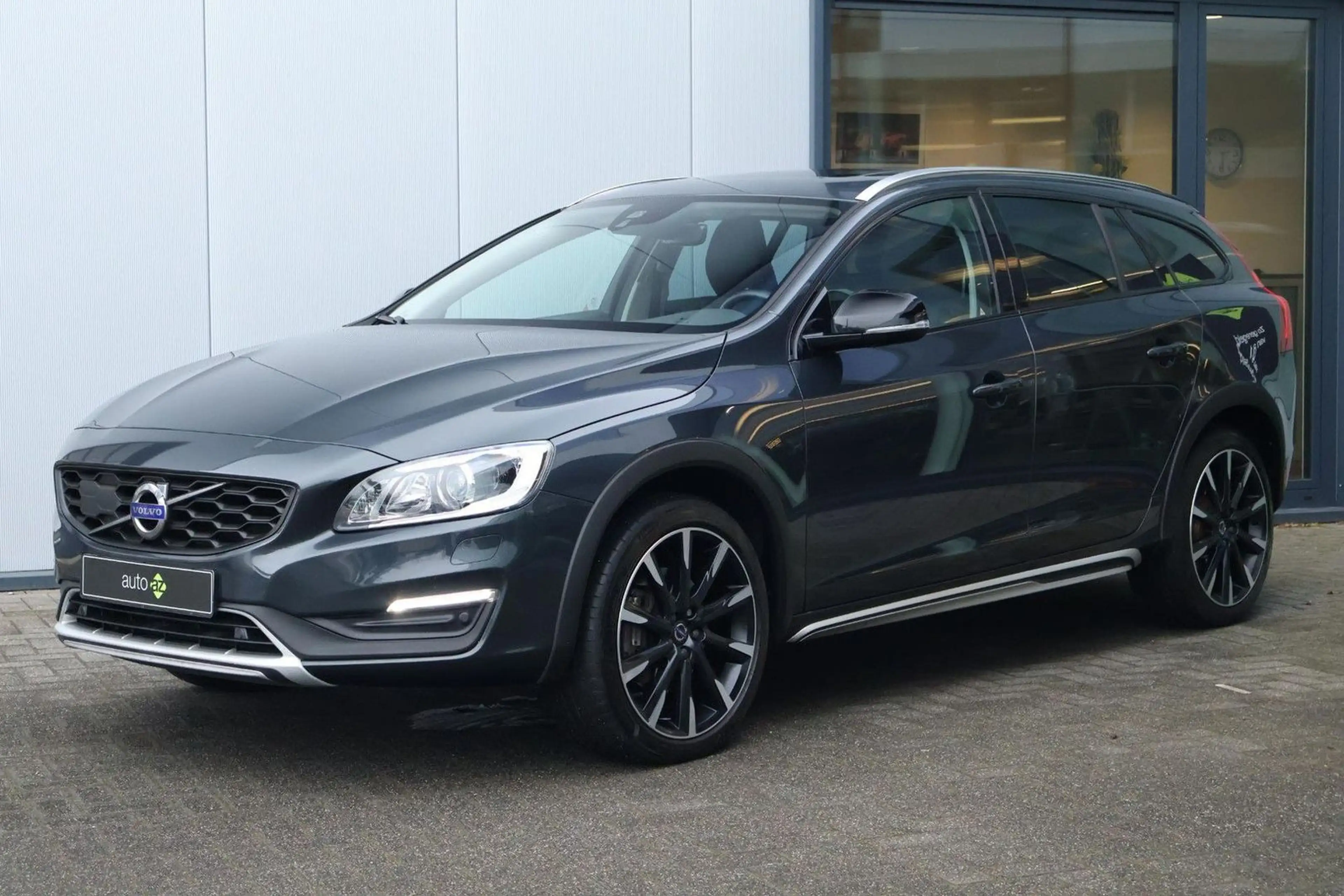 Volvo V60 Cross Country 2.0 D3 Polar+ / kamera / Schie — photo 6