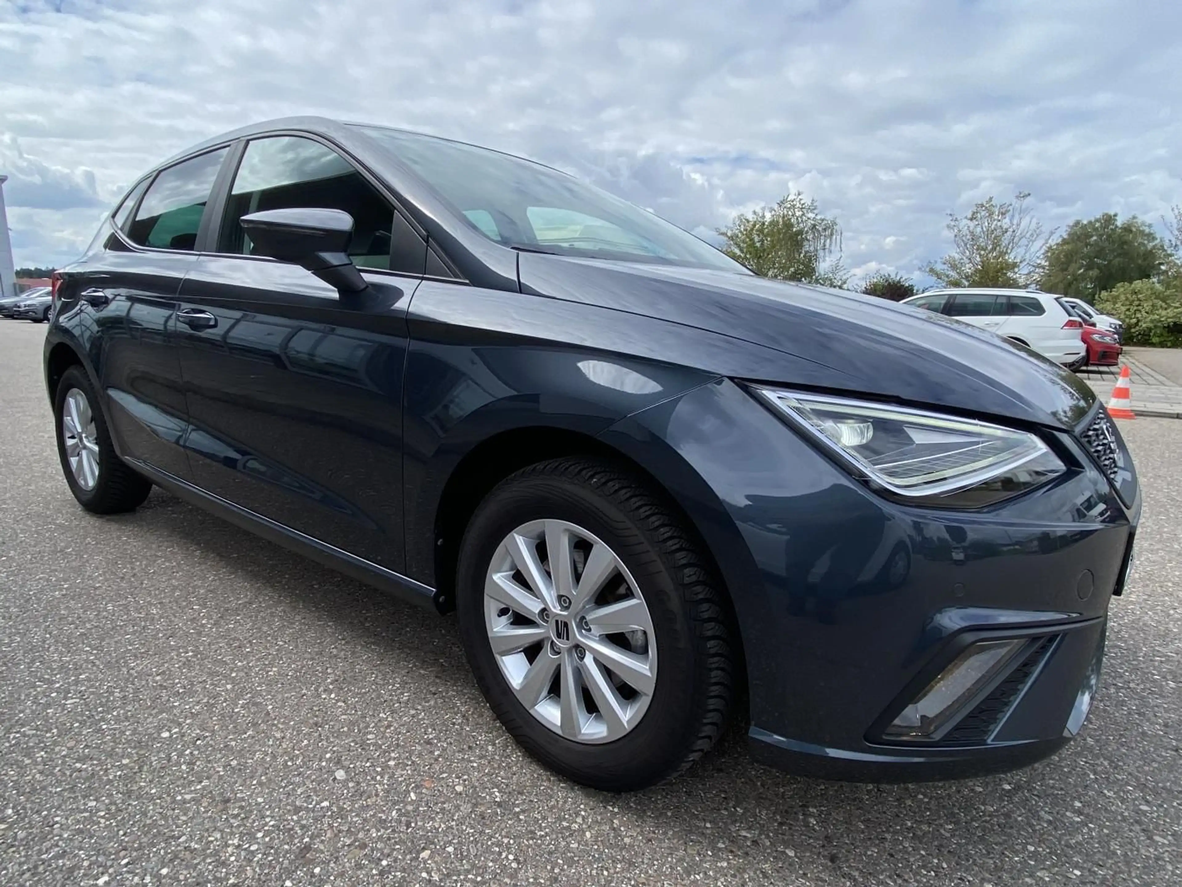 SEAT Ibiza 1.0 TSI DSG Style FULL-LINK+VIRTUAL-COCKPI — photo 7