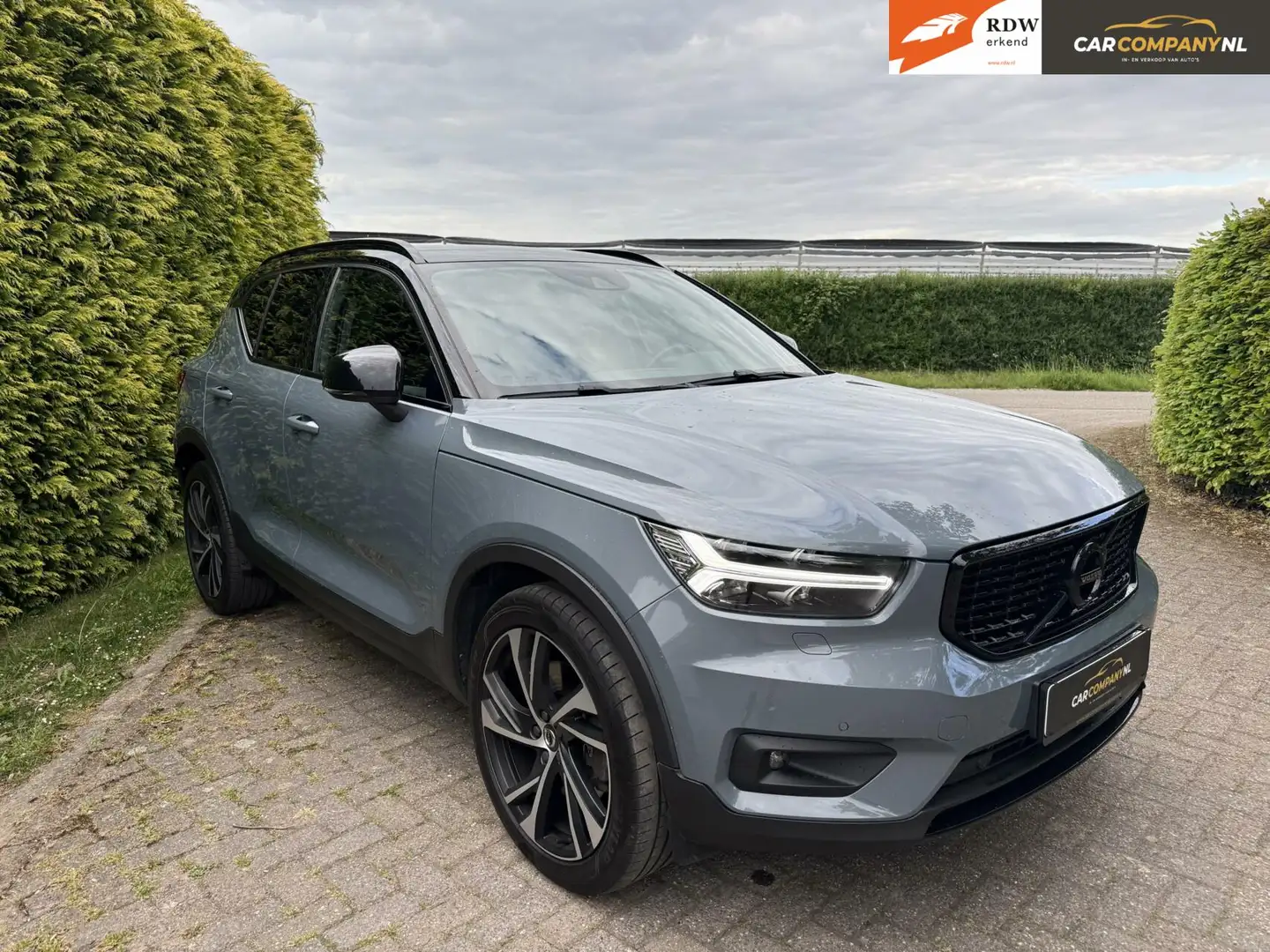 Volvo XC40 1.5 T4 R-DESIGN|ACC| Keyless go|Memory✅ Gris - 1
