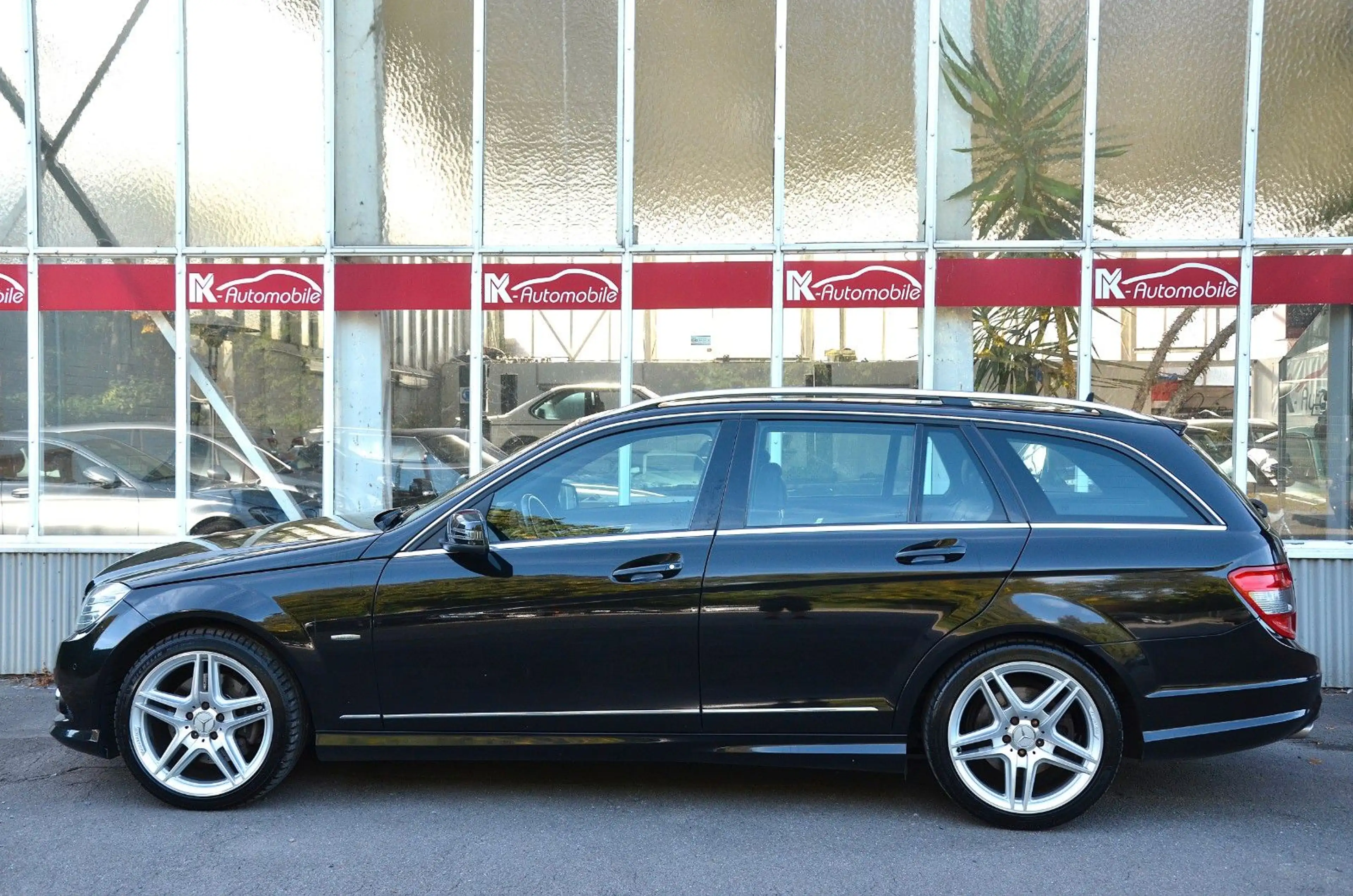 Mercedes-Benz C 350 T Autom. Avantgarde 2.Hd./Leder/Navi/GSHD — photo 9