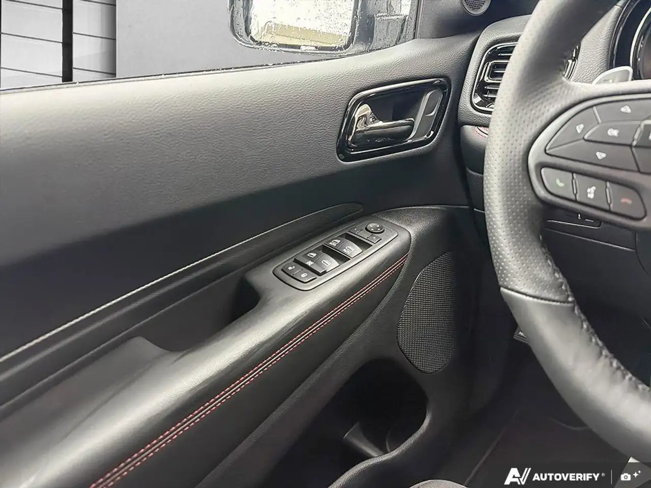 Dodge Durango снимка Dodge Durango