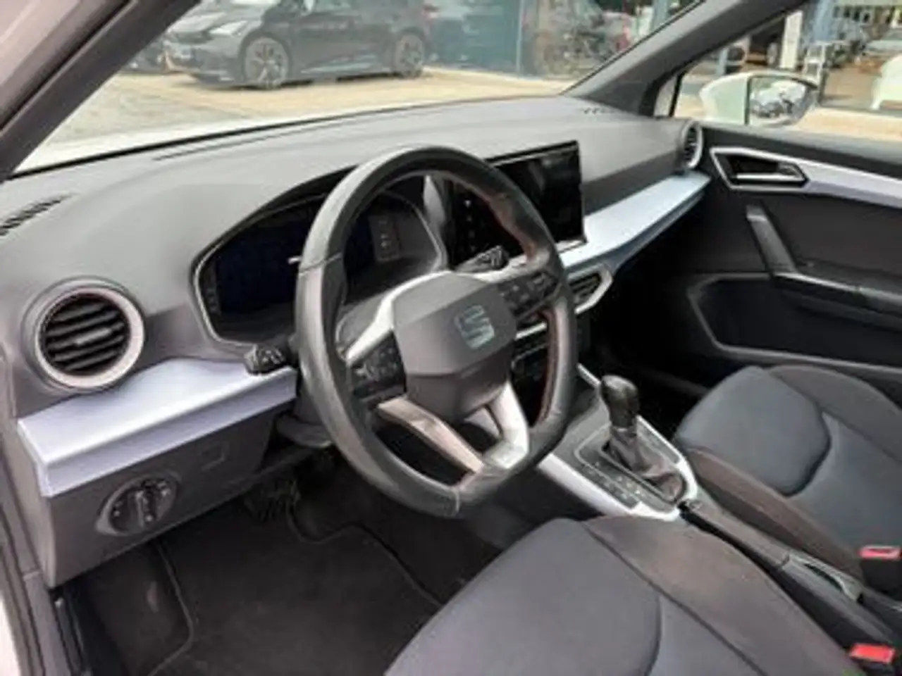 SEAT Arona FR 1,5 TSI DSG *GJR*Voll LED*Navi*, миниатюра 9