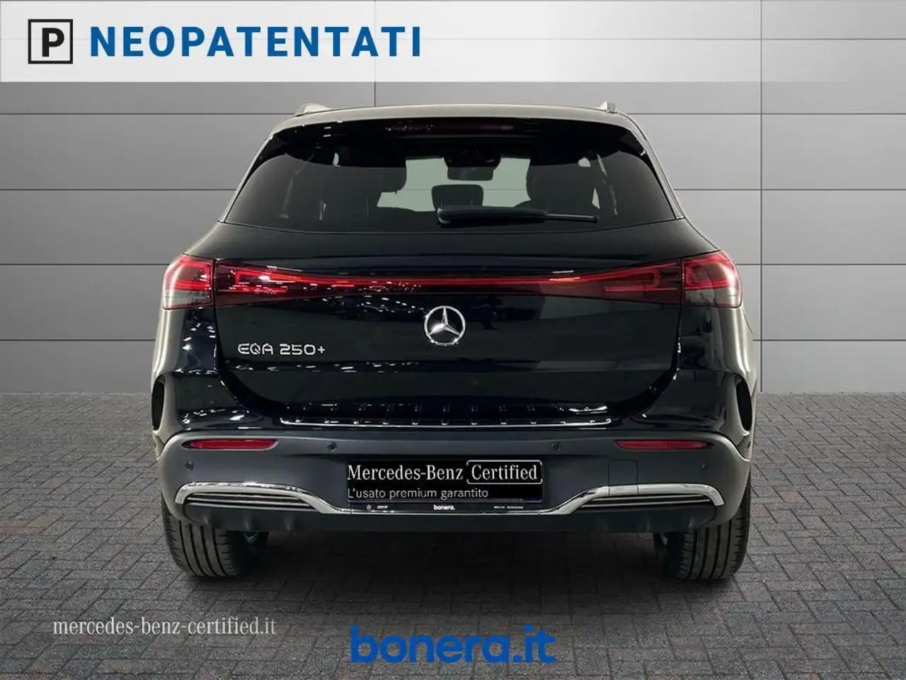 Mercedes-Benz EQA 250 + Premium 5