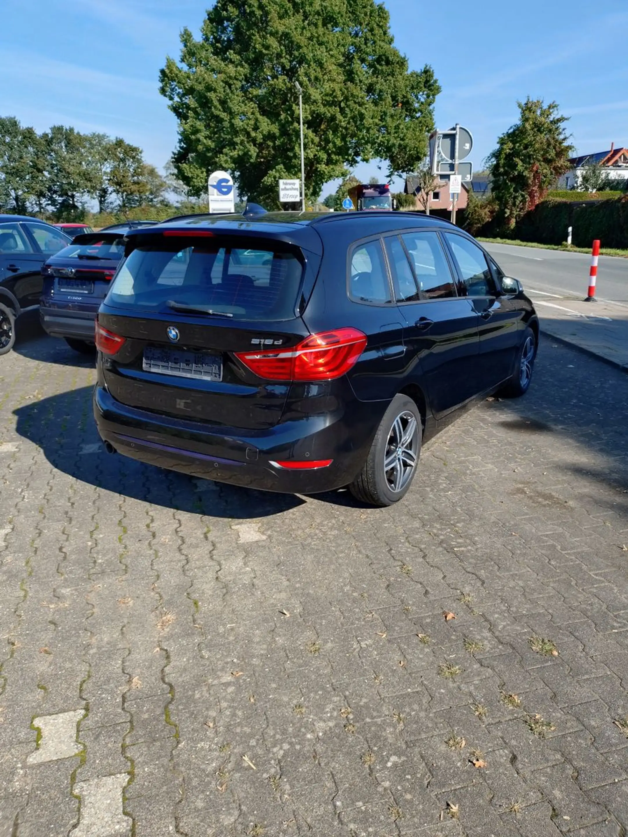BMW 216 d Gran Tourer SportLine LED SHZ Kamera Navi 7 — photo 2