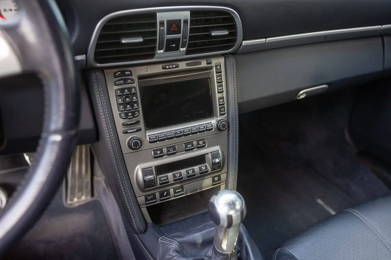2006 Porsche 911 911 997.1 Carrera 4S, photograph 11