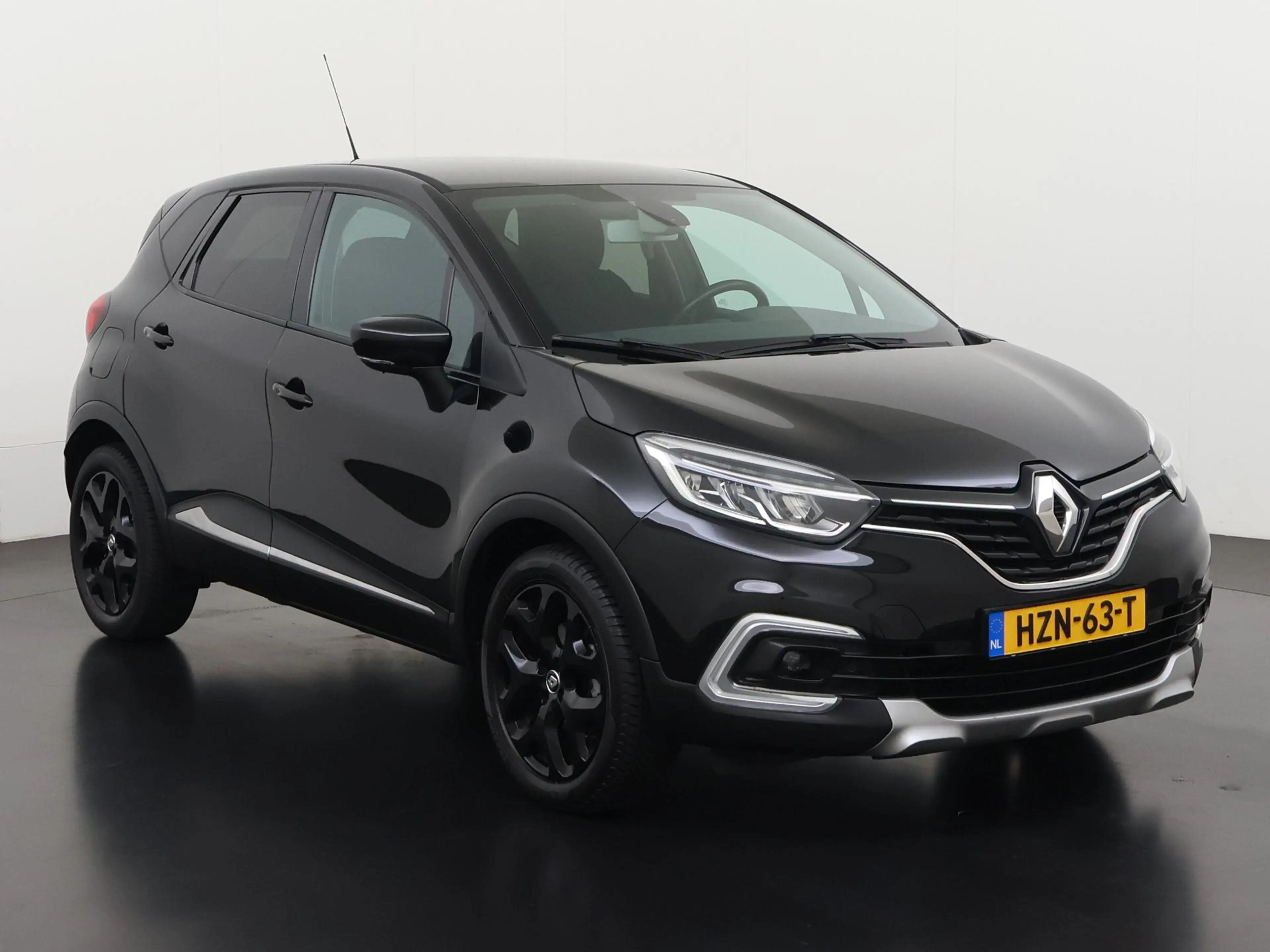 Renault Captur 1.2 TCe Limited Black | Stoelverwarming | Camera | — photo 30