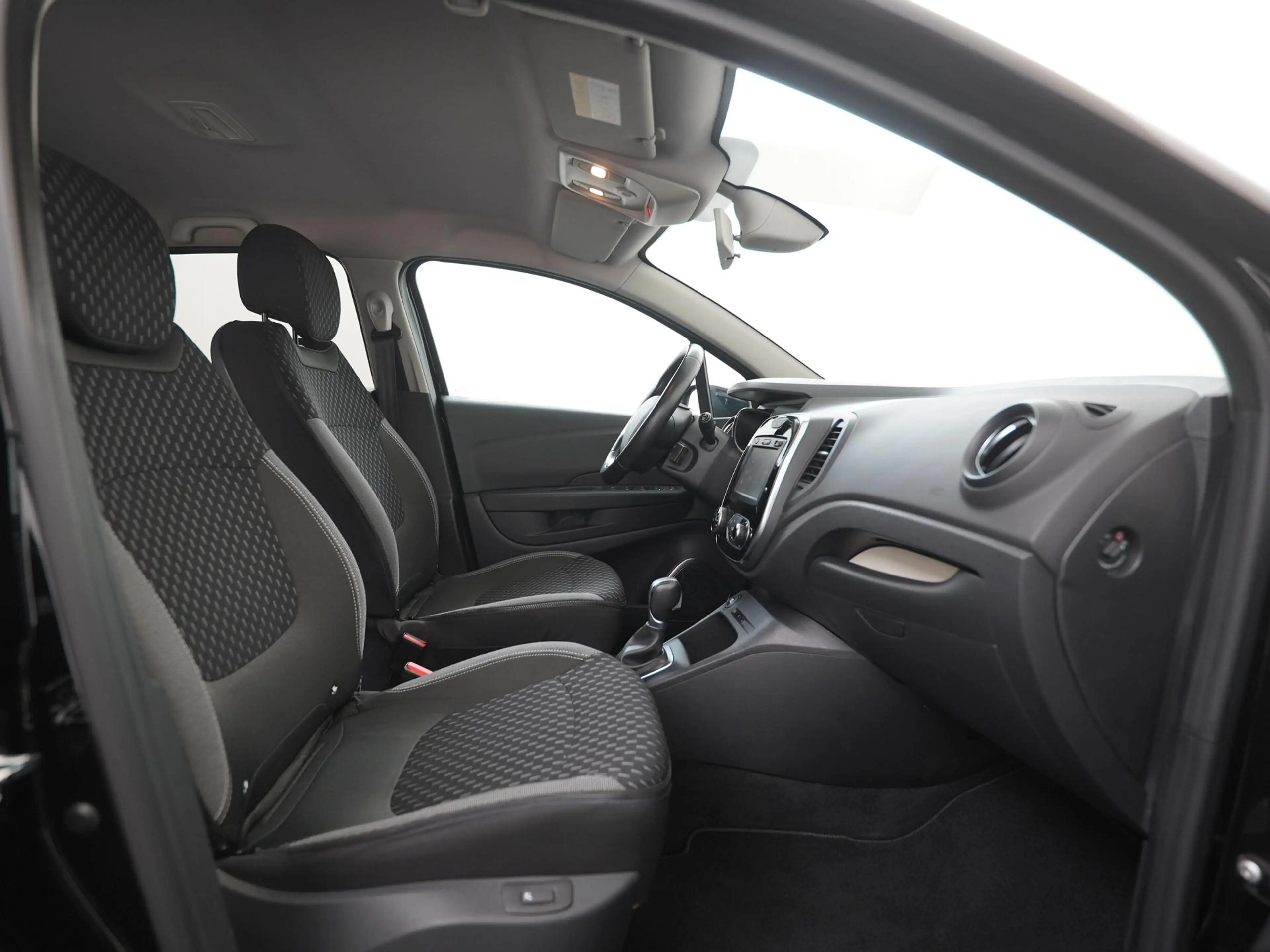 Renault Captur 1.2 TCe Limited Black | Stoelverwarming | Camera | — photo 3