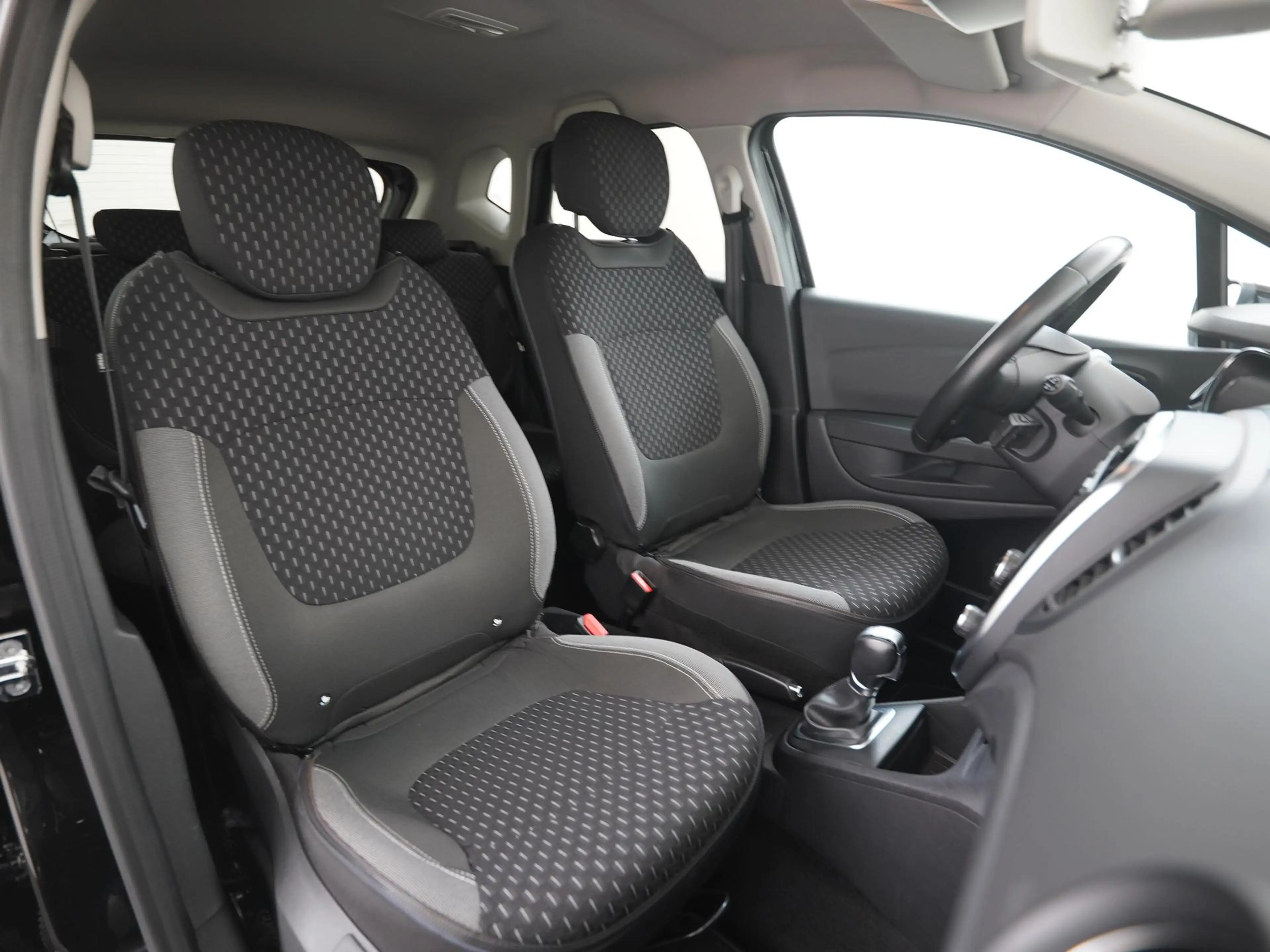 Renault Captur 1.2 TCe Limited Black | Stoelverwarming | Camera | — photo 22