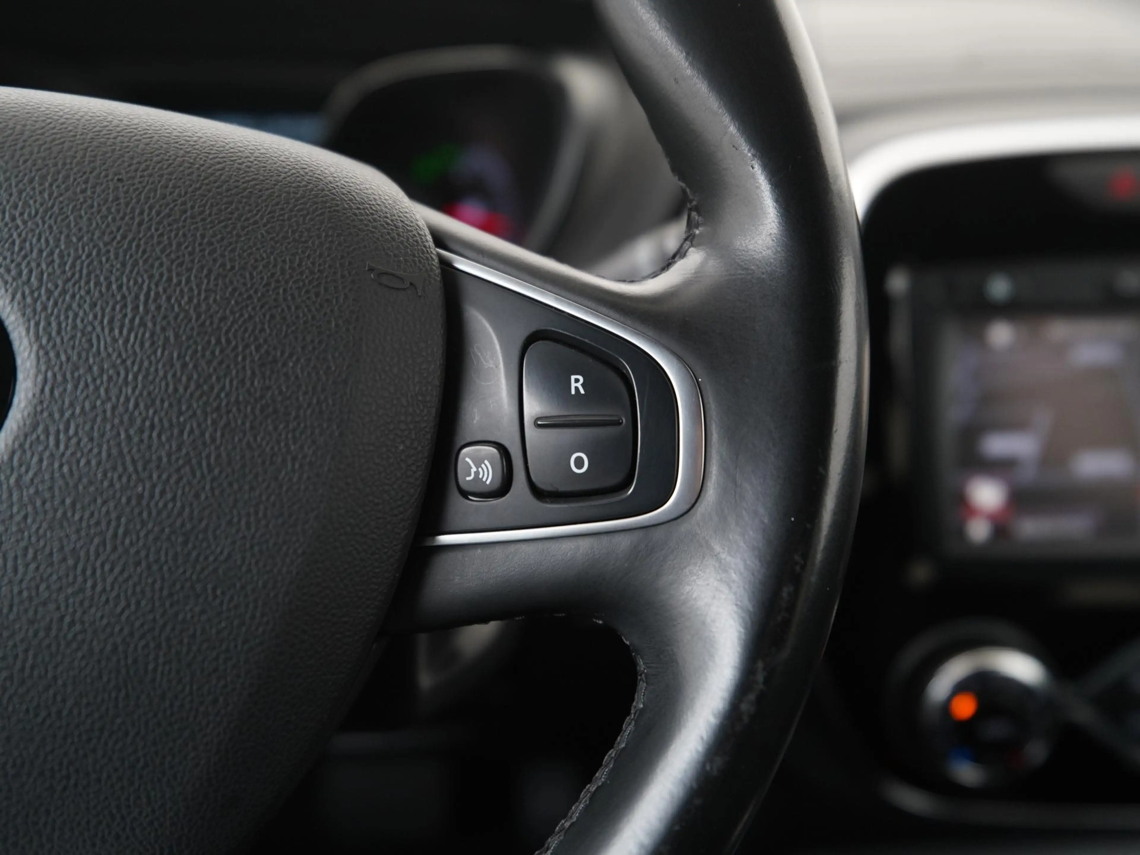 Renault Captur 1.2 TCe Limited Black | Stoelverwarming | Camera | — photo 9