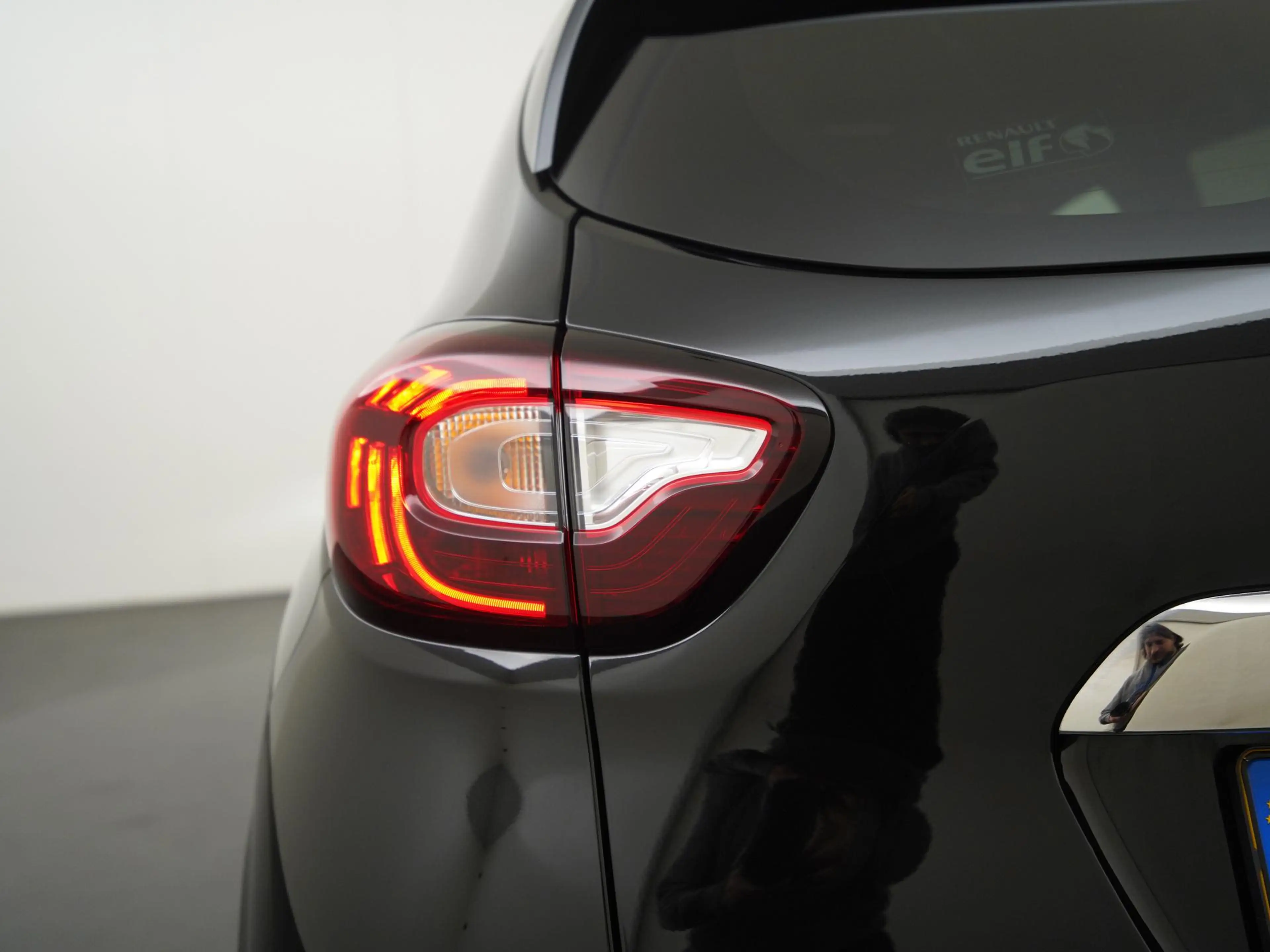 Renault Captur 1.2 TCe Limited Black | Stoelverwarming | Camera | — photo 19