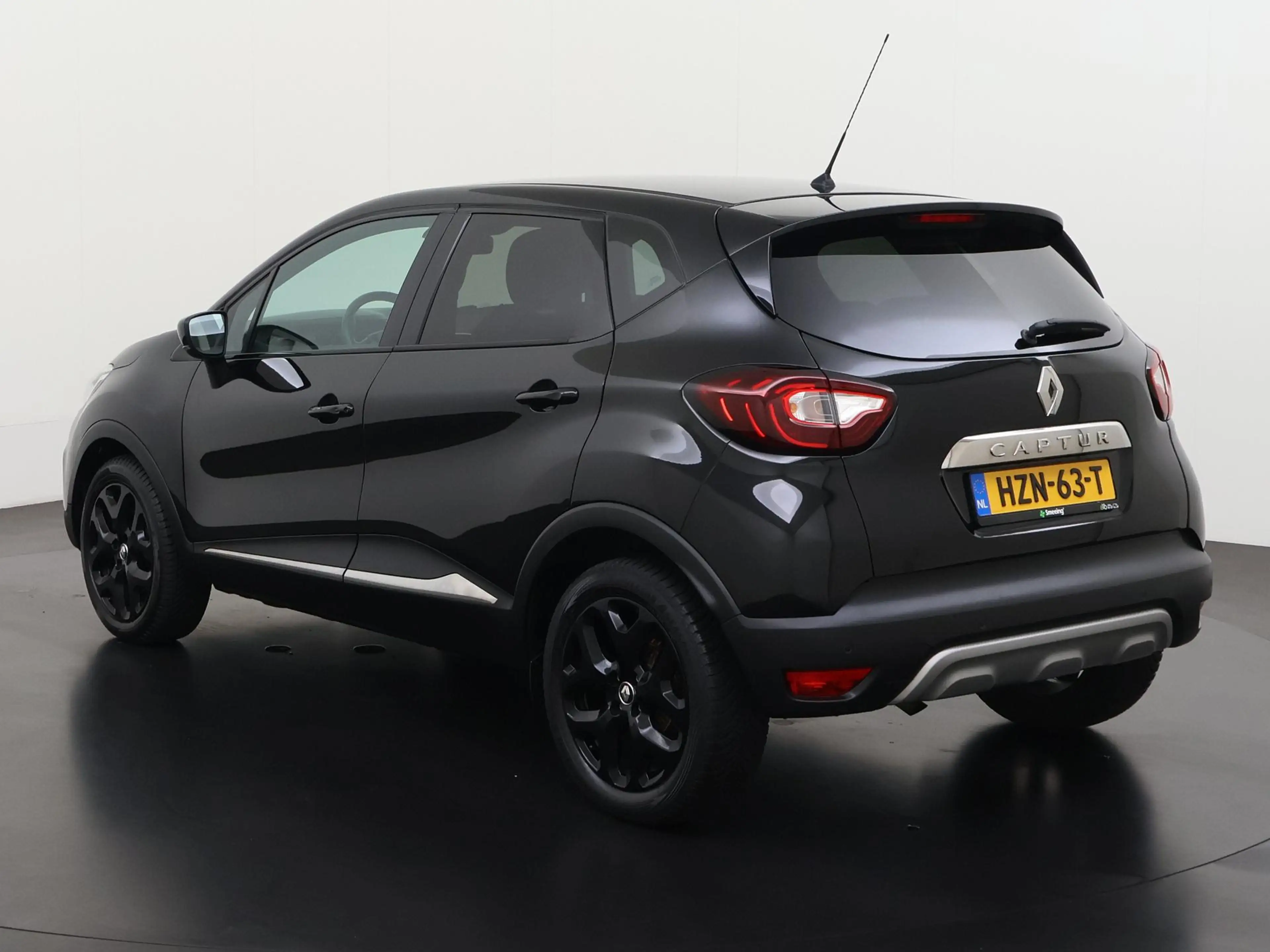 Renault Captur 1.2 TCe Limited Black | Stoelverwarming | Camera | — photo 6