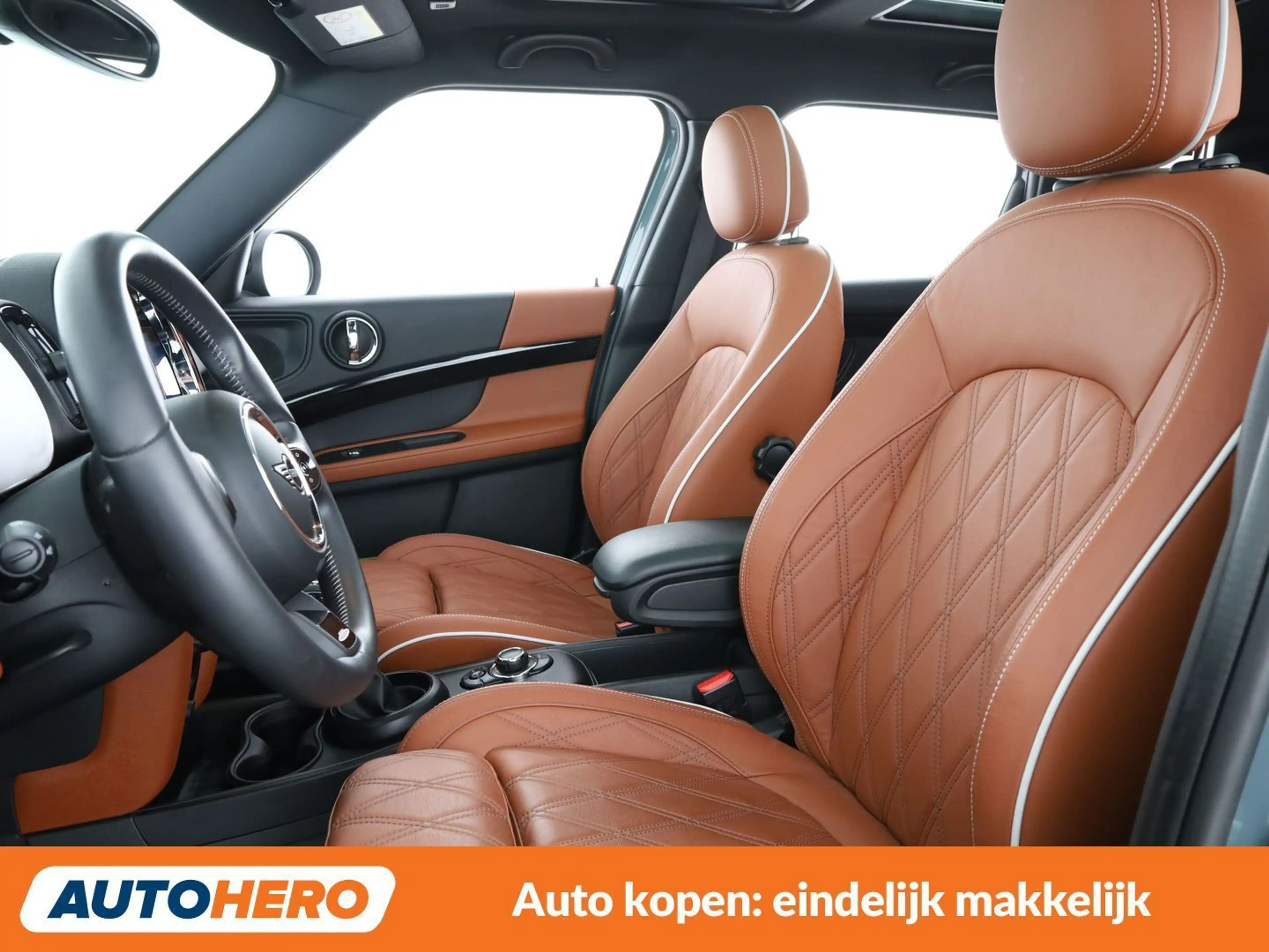 MINI Cooper SE Countryman Cooper S E Hybrid ALL4 John Cooper Works Trim — photo 10