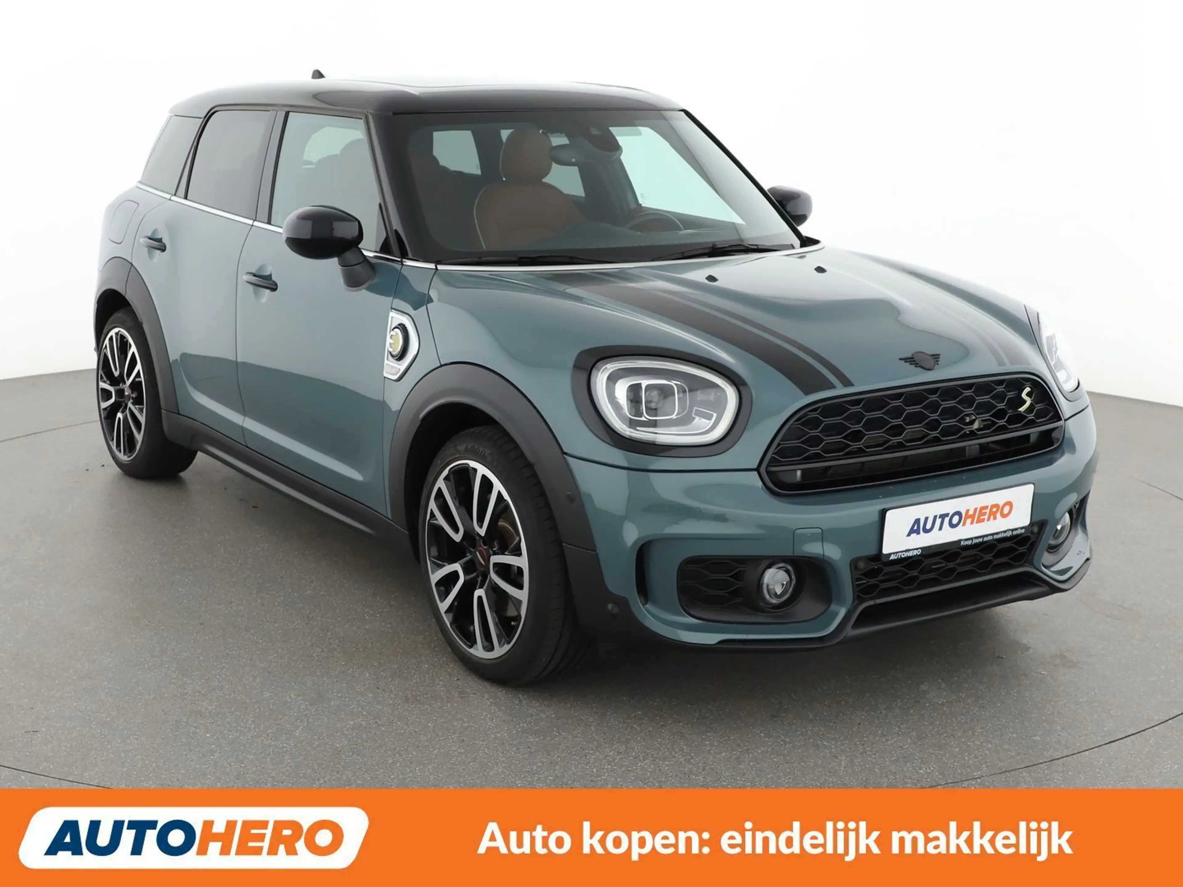 MINI Cooper SE Countryman Cooper S E Hybrid ALL4 John Cooper Works Trim — photo 8