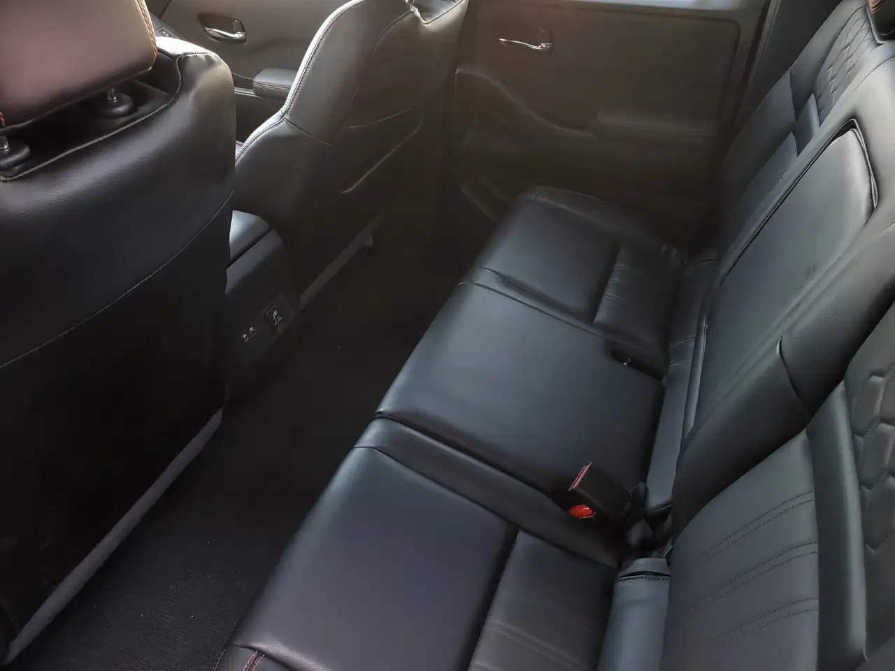 Nissan Frontier снимка Nissan Frontier