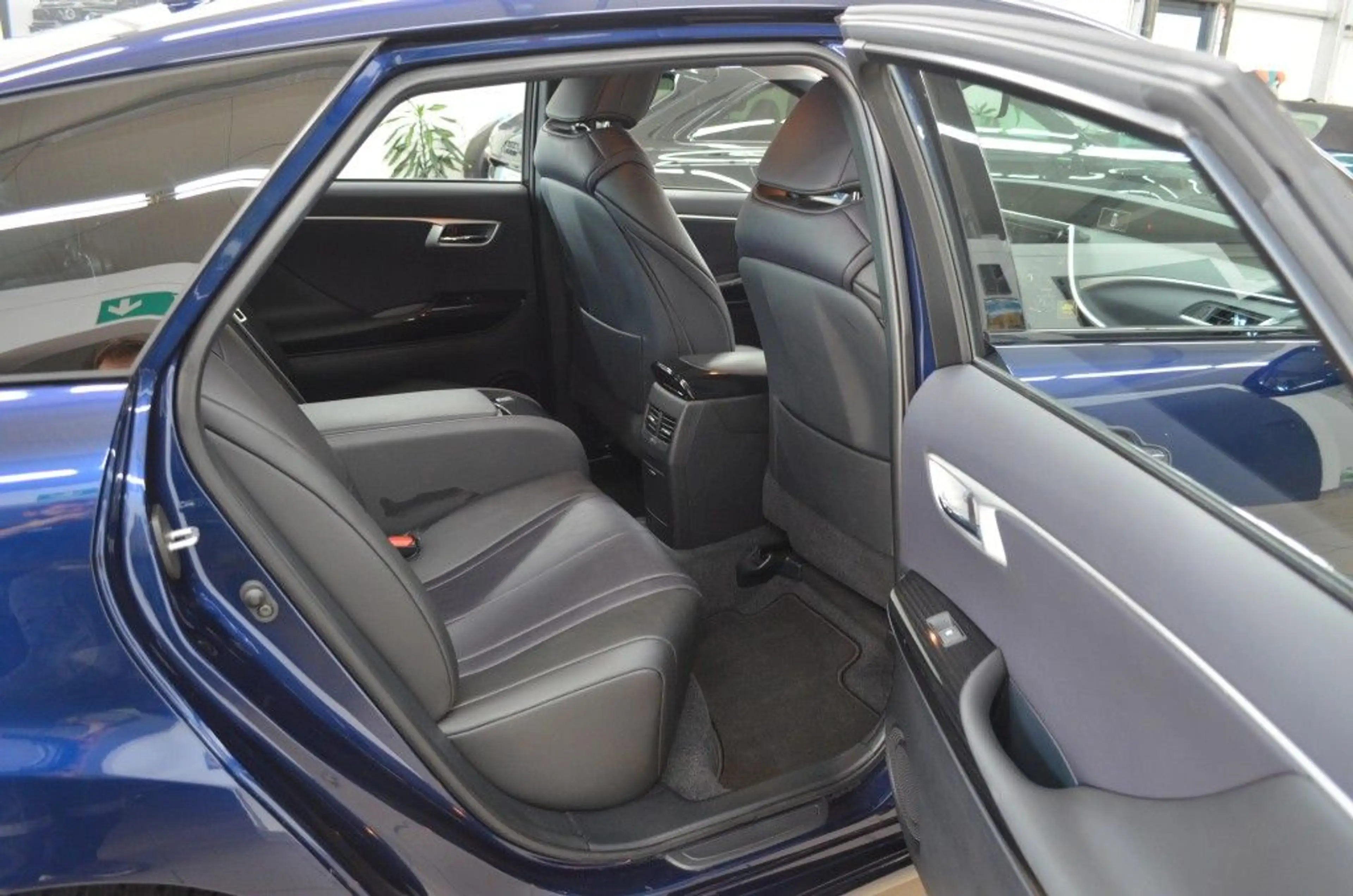Toyota Mirai I Brennstoffzelle/ Wasserstoff*sehr gepflegt* — photo 10