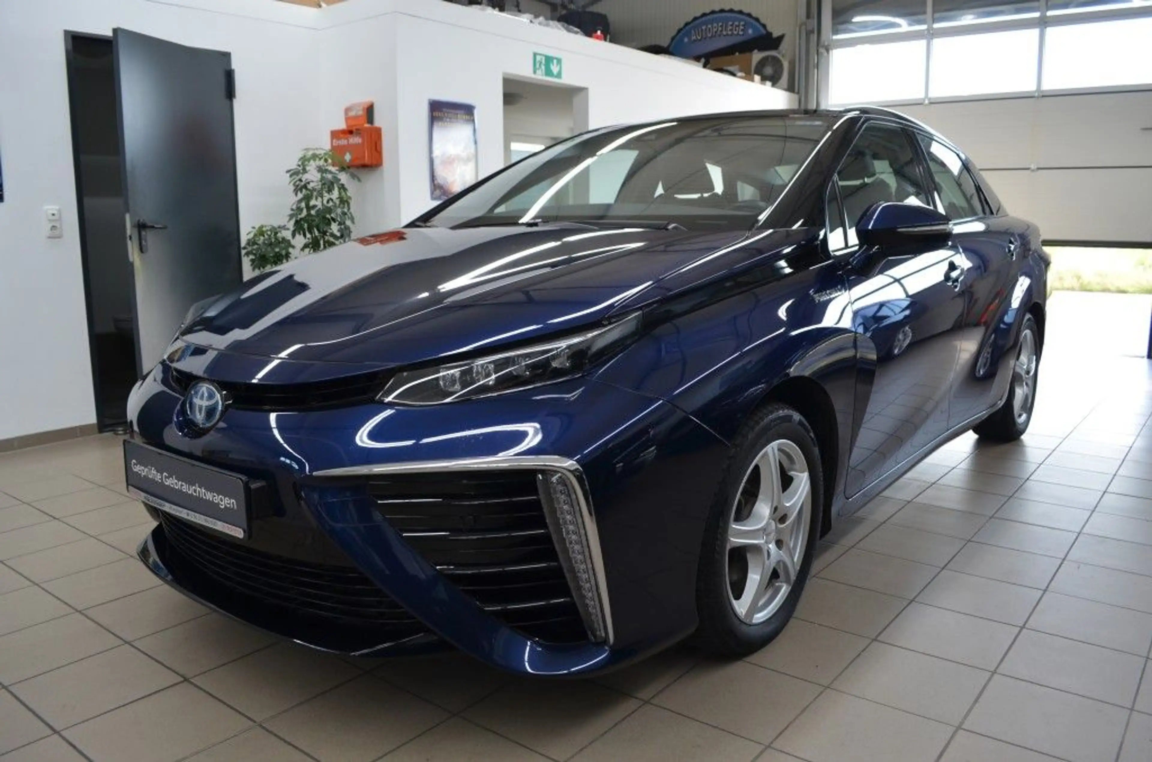Toyota Mirai I Brennstoffzelle/ Wasserstoff*sehr gepflegt* — photo 3